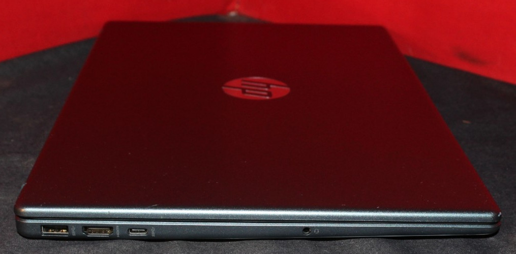 HP 15.6” Laptop 15-fd0082wm B4UZ0UA#AB4 Wont Power On As Is AO4077716
