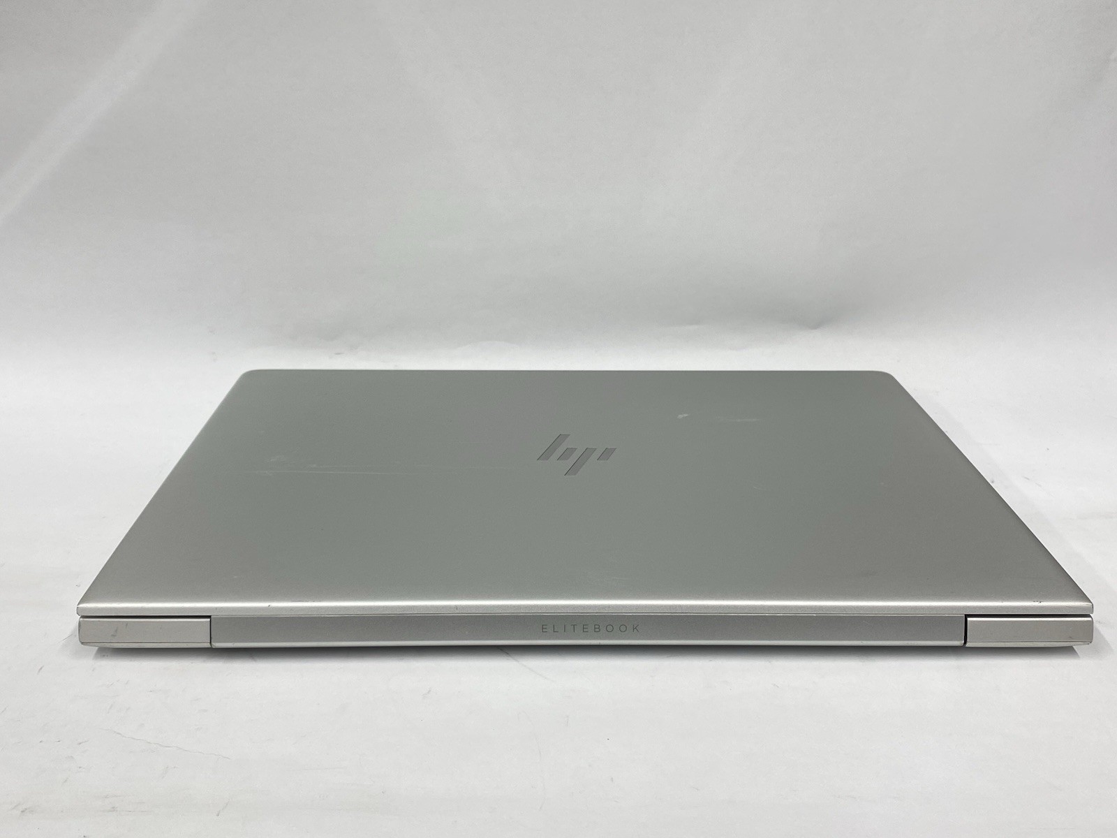 HP 840 G6 – B-Grade – 14″ FHD TOUCH – i5-8265U – 8GB – 256GB SSD – Win 11 Pro