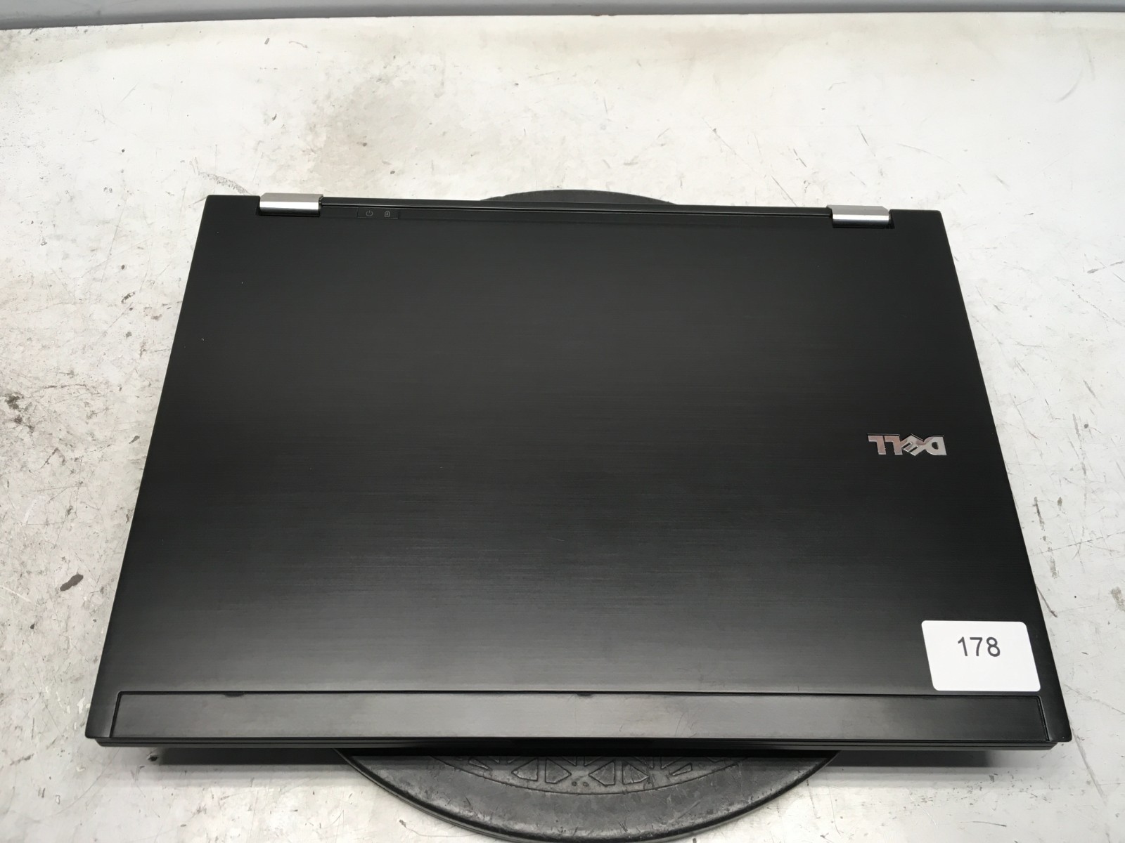 Dell Latitude E6400 Intel Core 2 Duo P8400 2.26GHz 2 GB NO HDD