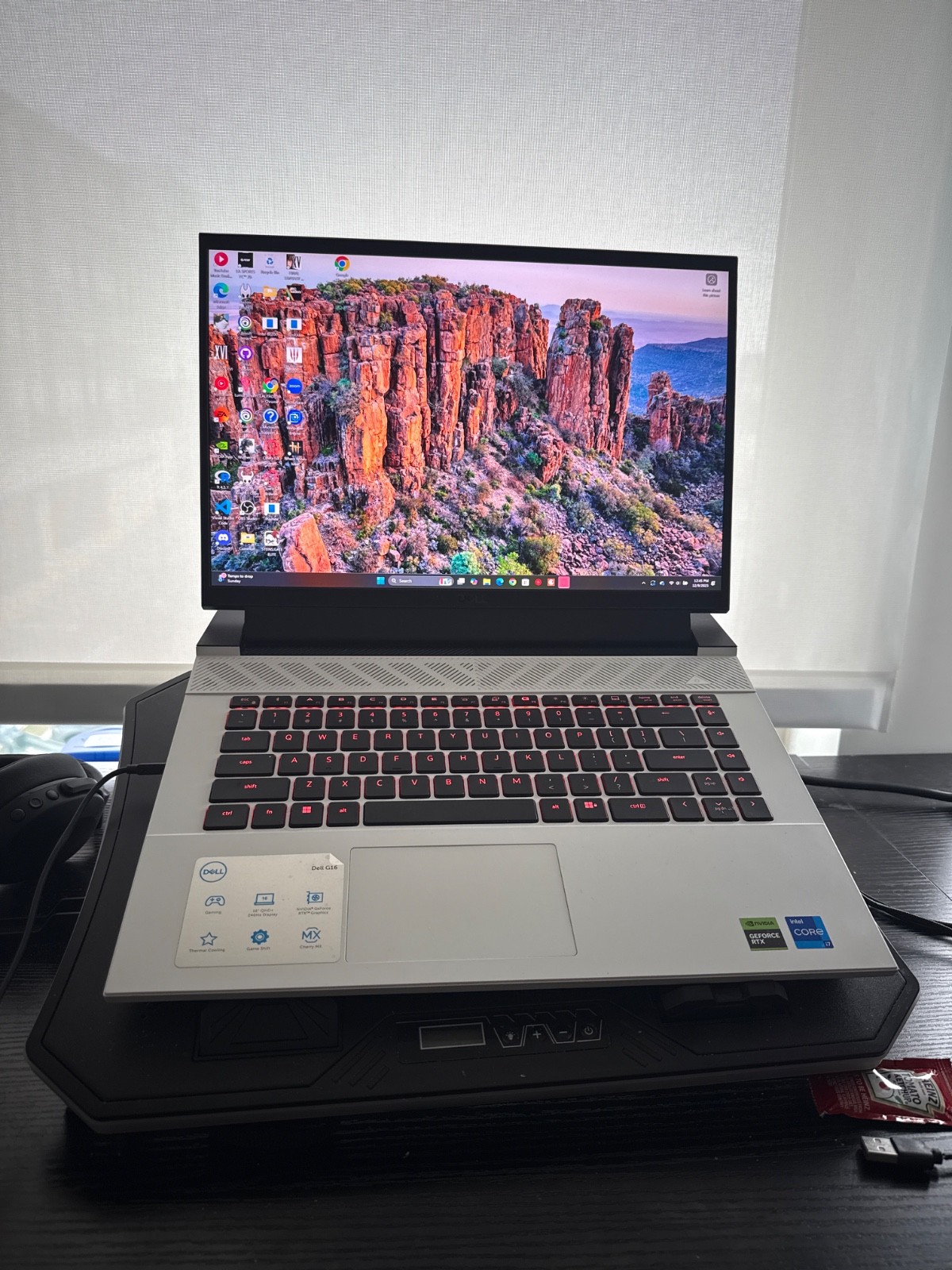 Dell G16 16″ (1TB SSD, Intel Core i7 12th Gen., 5.00 GHz,32GB,RTX4060) Laptop