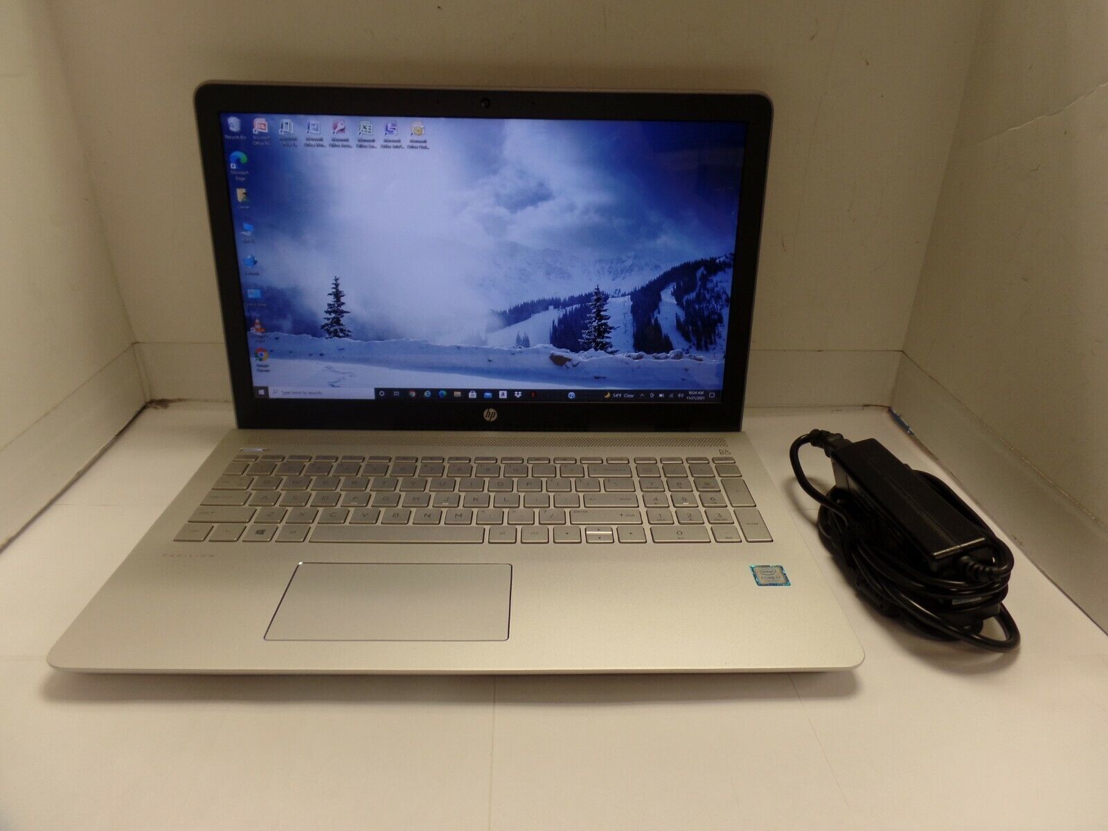 HP Pavilion 15.6? 15-CC020nr Touch FHD 1920×1080 2.7GHz i7-7500U 12GB 1TB SSD