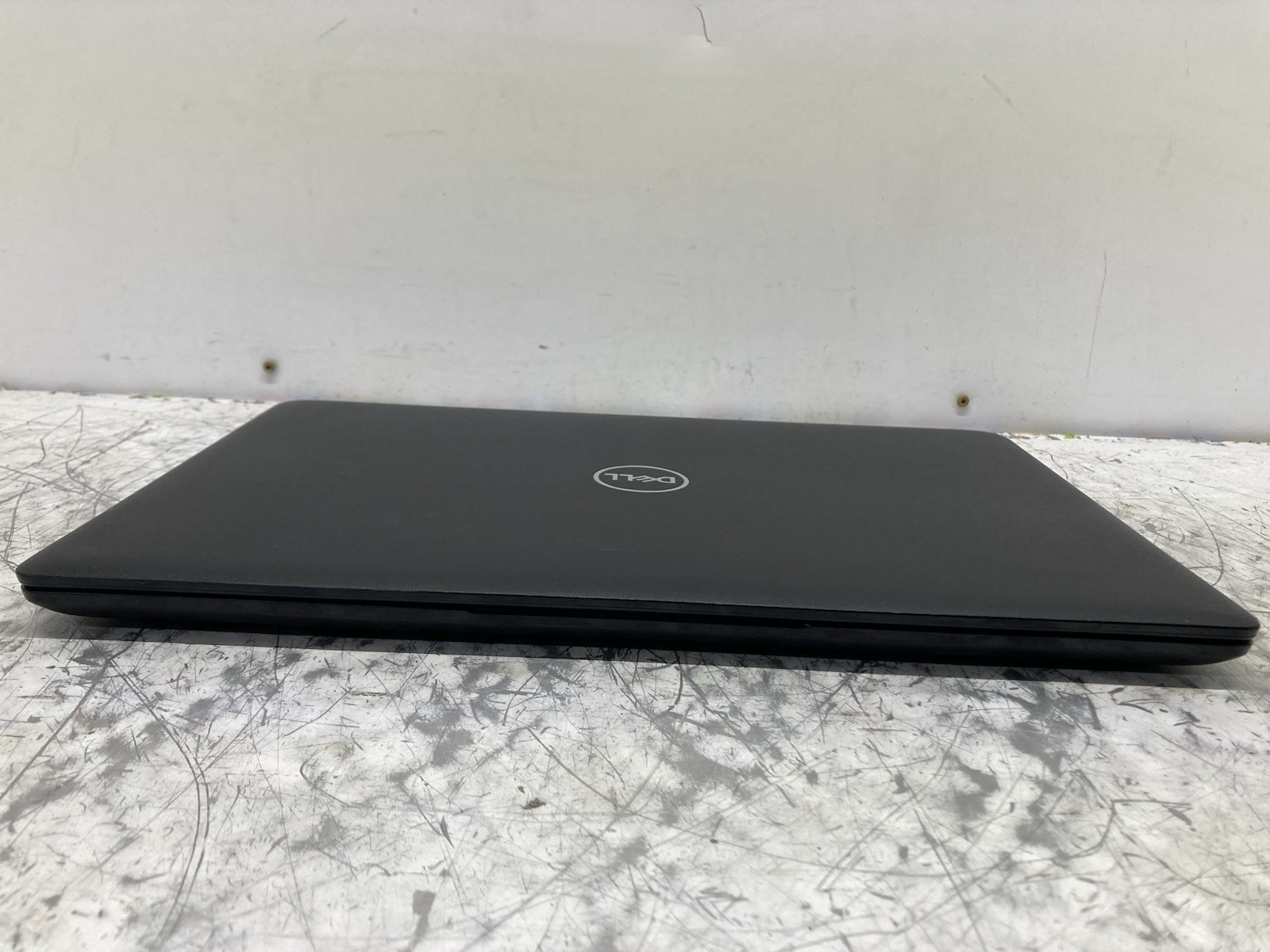 Dell Latitude 3500 Intel Core i3-8145U @ 2.1GHz 4GB RAM No HDD – Boot to BIOS