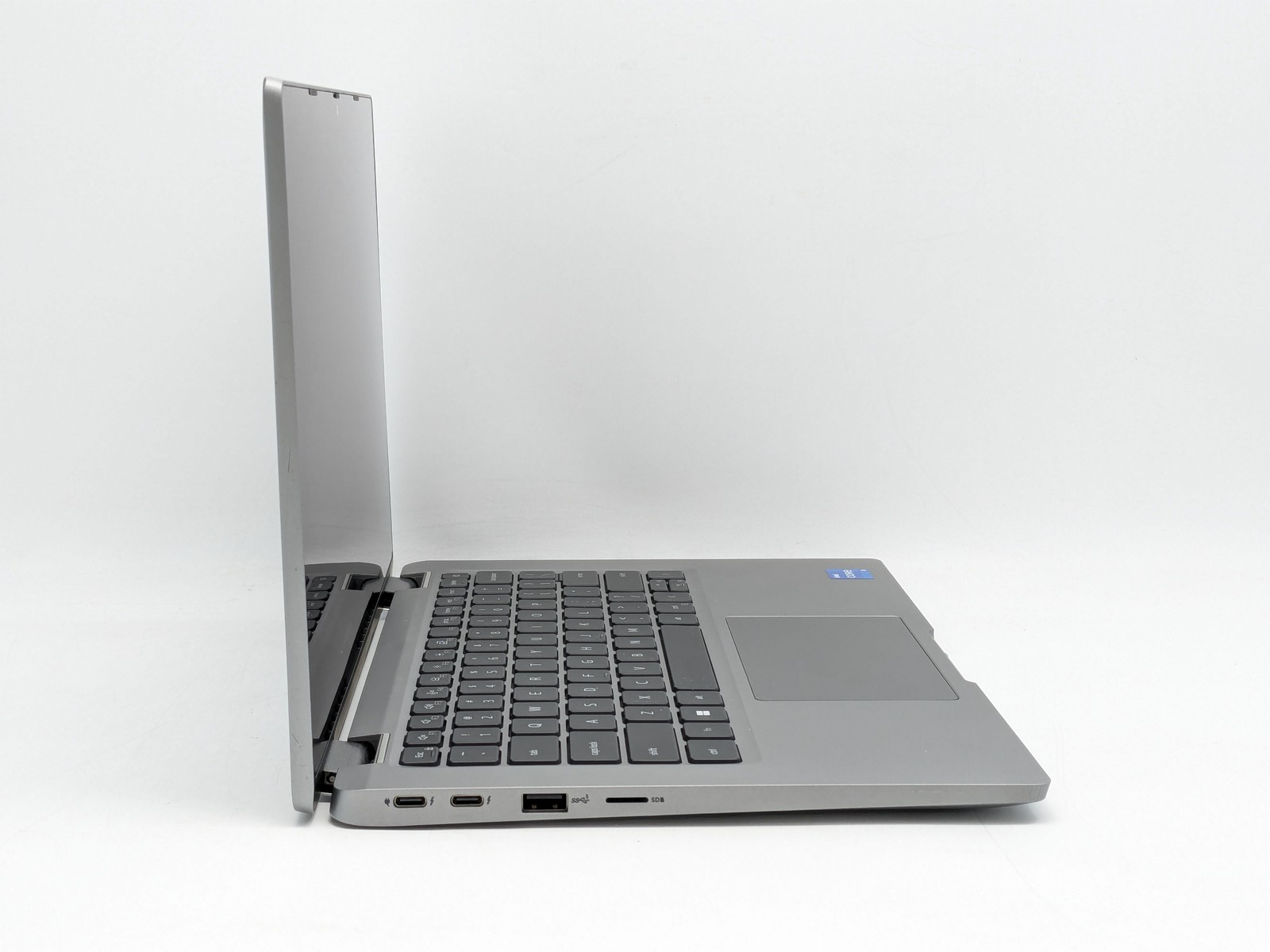 Dell Latitude 5330 13.3″ i5-1235U 16GB DDR4 512GB SSD Windows 11 Home