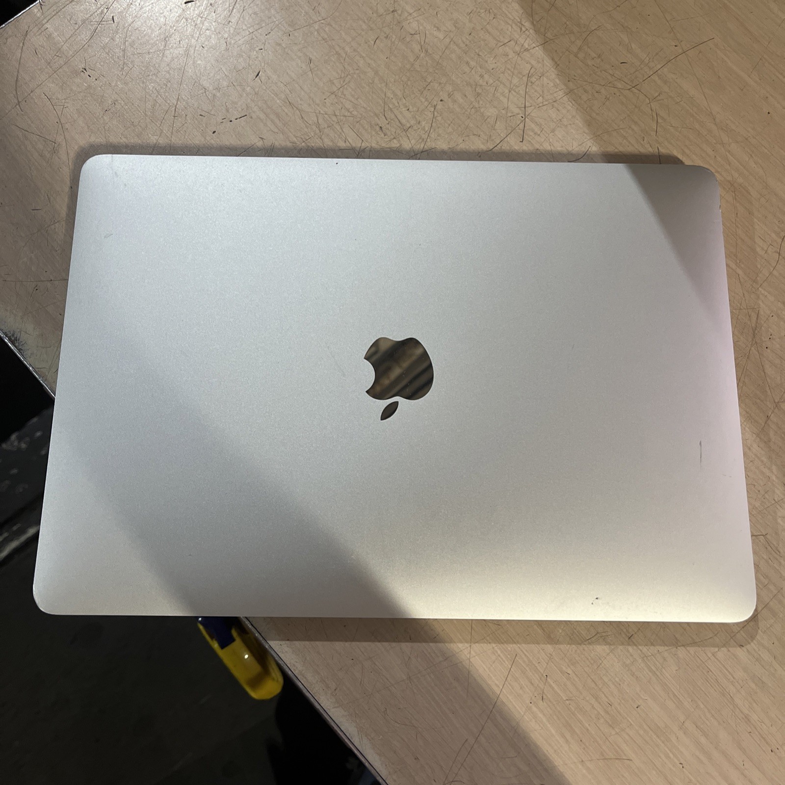 APPLE MACBOOK AIR 13″ SCISSOR, 2020 CORE I3-1000NG4 1.1GHZ 8GB RAM 256SSD /