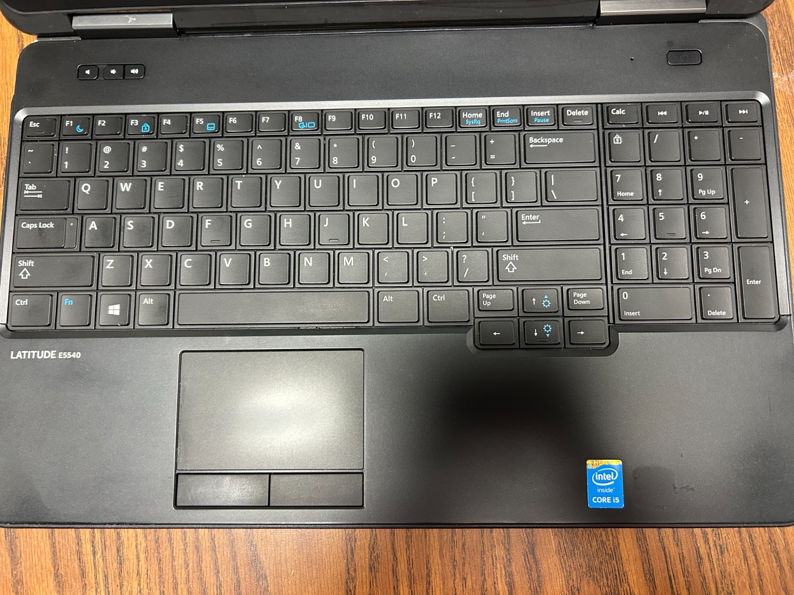 Dell Latitude E5540 15.6″ i5 8GB 128GB SSD Win 11 Pro Office 2021 DVD WiFi Lapto