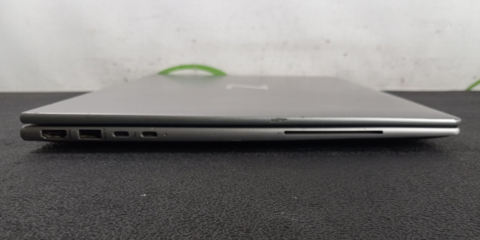 HP ZBook Firefly 16 G9 16″ i7-1280P 2GHz 16GB 1TB Laptop w Adapter Win11