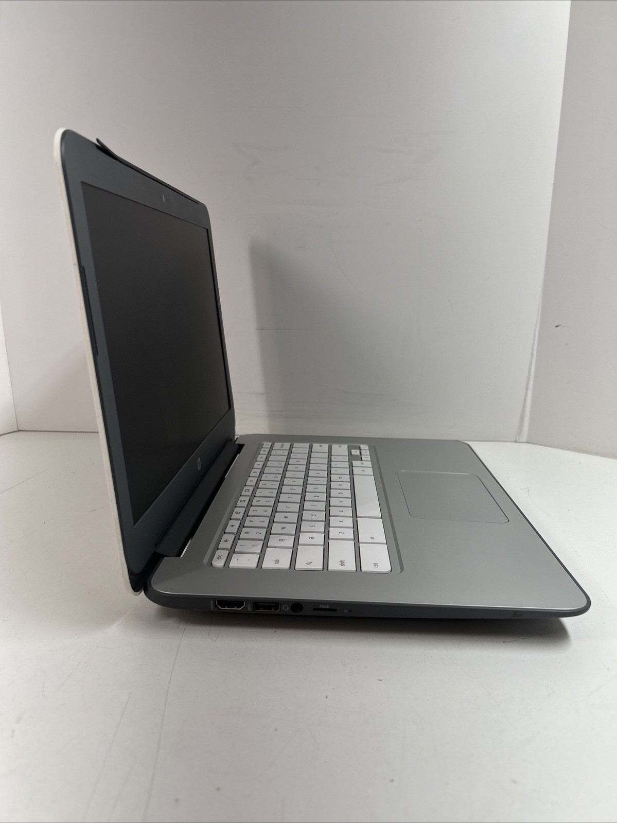 HP Chromebook 14-x010nr NVIDIA Tegra K1 2.3GHz 2GB Ram 16GB eMMC Chrome OS