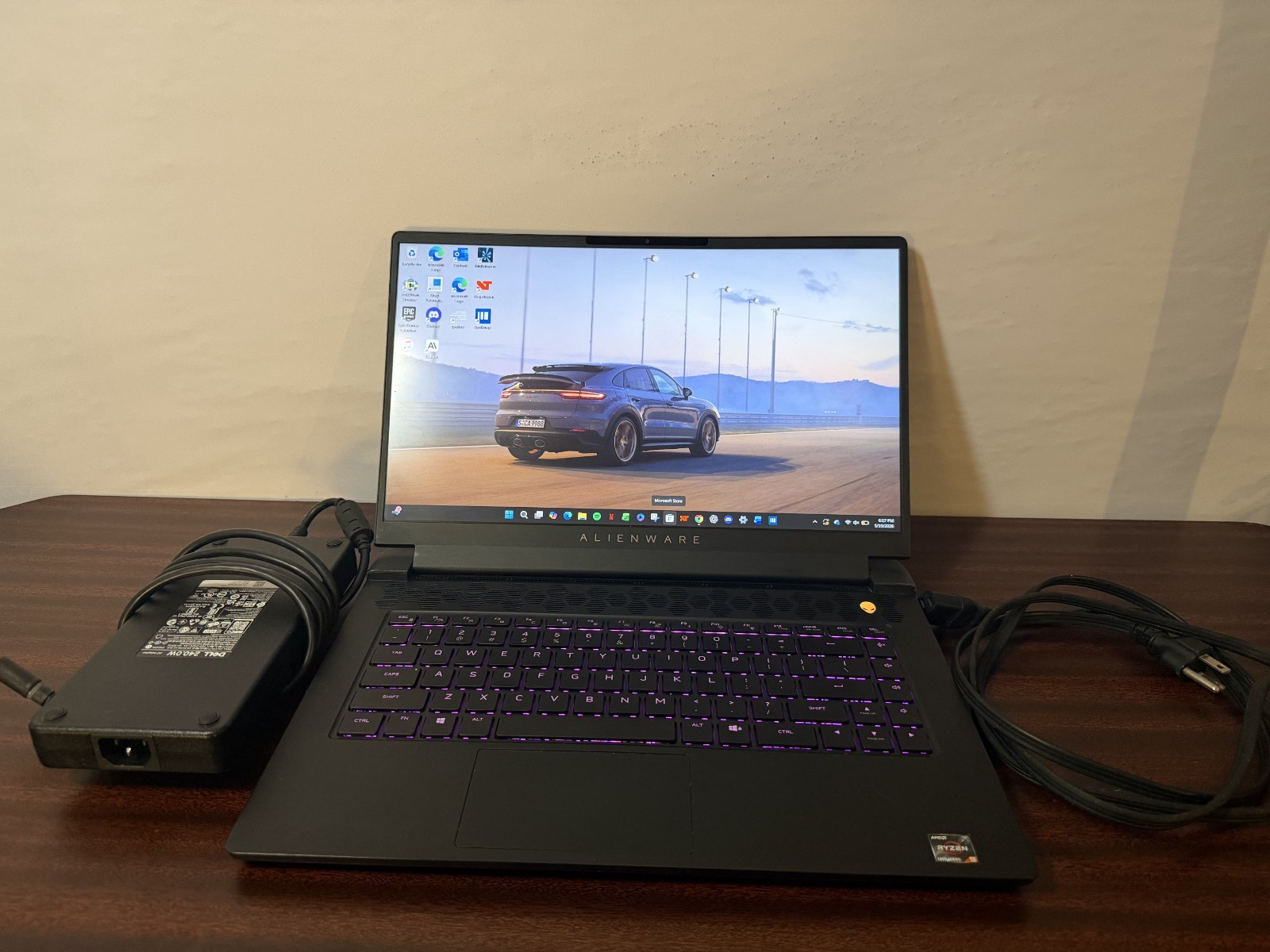 Alienware m15 R5 Ryzen 9 5900HX RTX 3070 16GB 1TB Gaming Laptop 360Hz