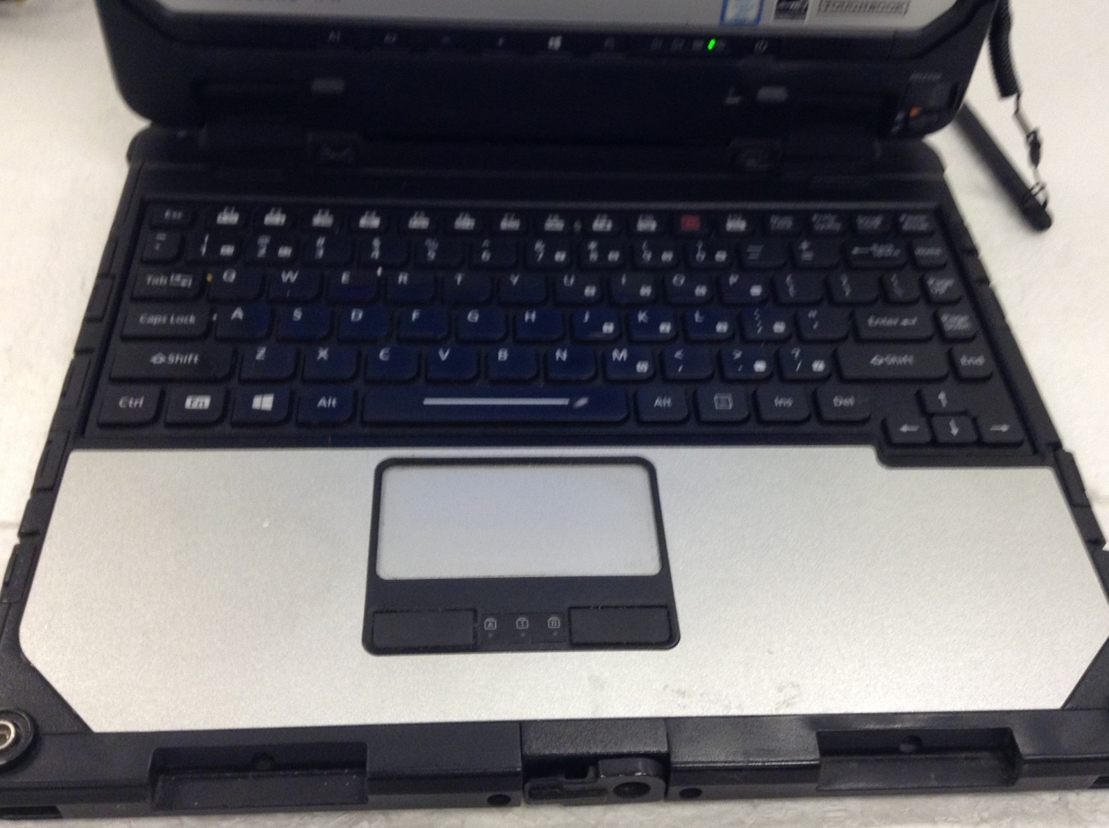 Panasonic Toughbook CF-33 MK1 12″ Touch i7-7600U 16GB 512GB, 2x Batt, 13K Hours