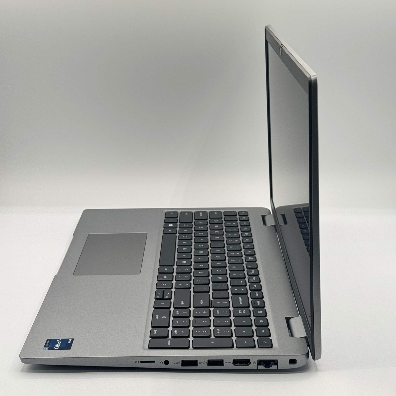 Dell Latitude 5540 14-inch i7 13th Gen 16GB 500GB Laptop Silver