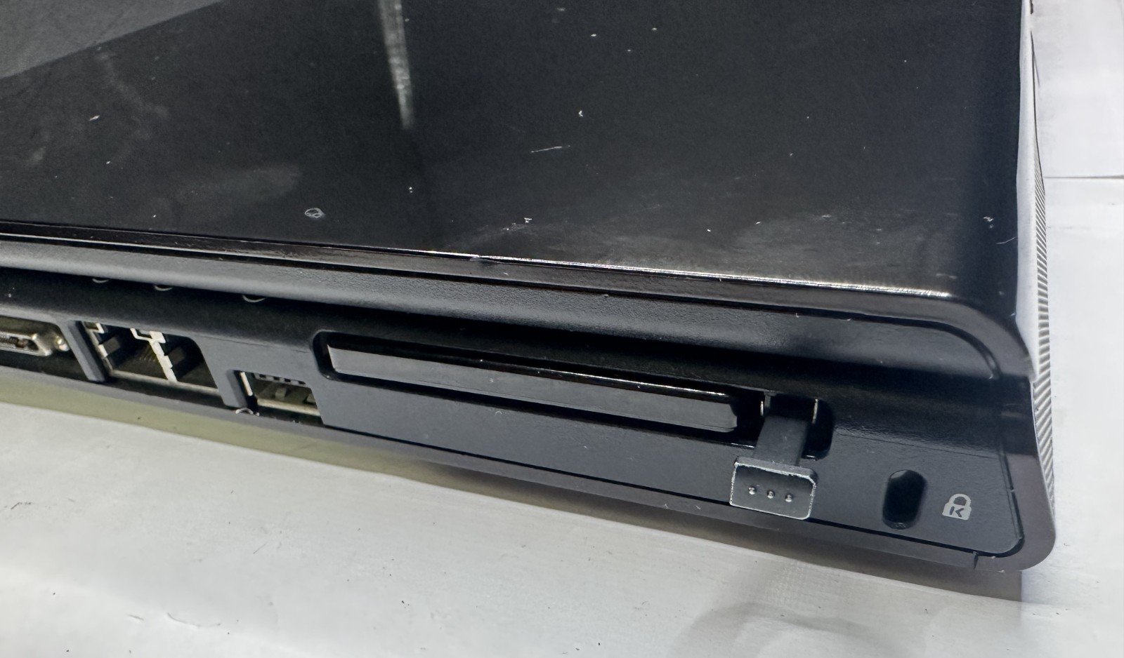 HP PAVILION SPECIAL EDITION DV1000 WIN XP LAPTOP, 80GB, 504MB, STRICTLY AS-IS