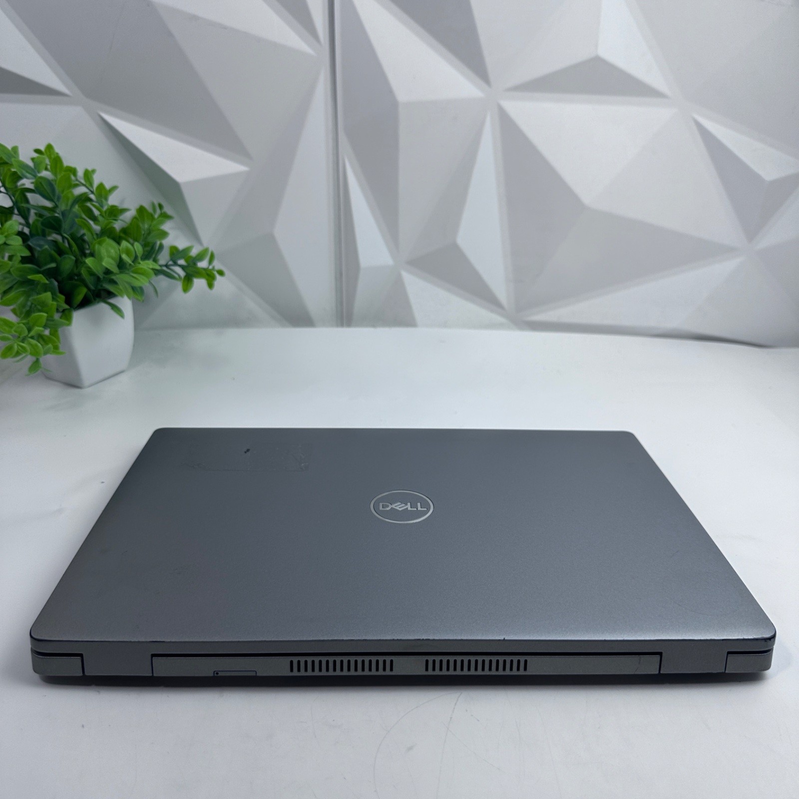 Dell Latitude 5420 14″ FHD Laptop, i5-1145G7, 16GB, 256GB SSD, Windows 11 Pro