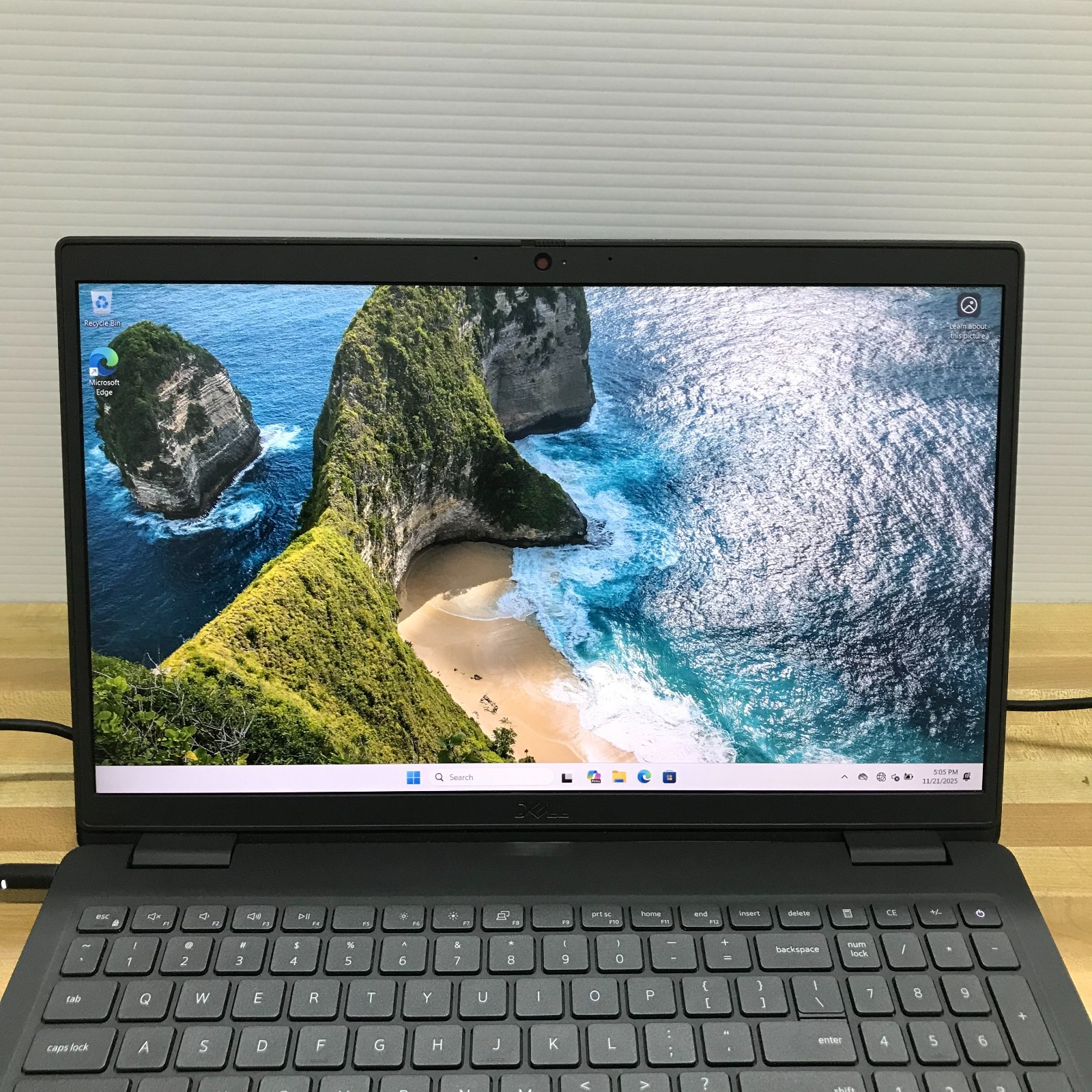 Dell Latitude 3520 15.6″ i5-1135G7 2.4GHz 8GB RAM 256GB SSD (Windows 11 Pro)