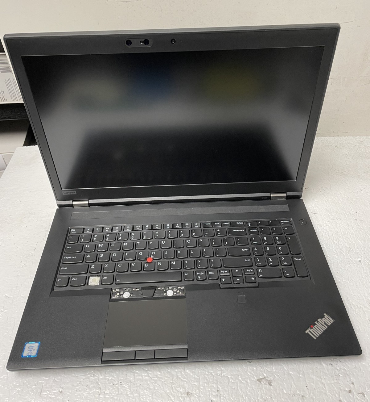 Lenovo Thinkpad P72 Core i7-8th 8GB RAM NO HDD NO Power For Parts *READ