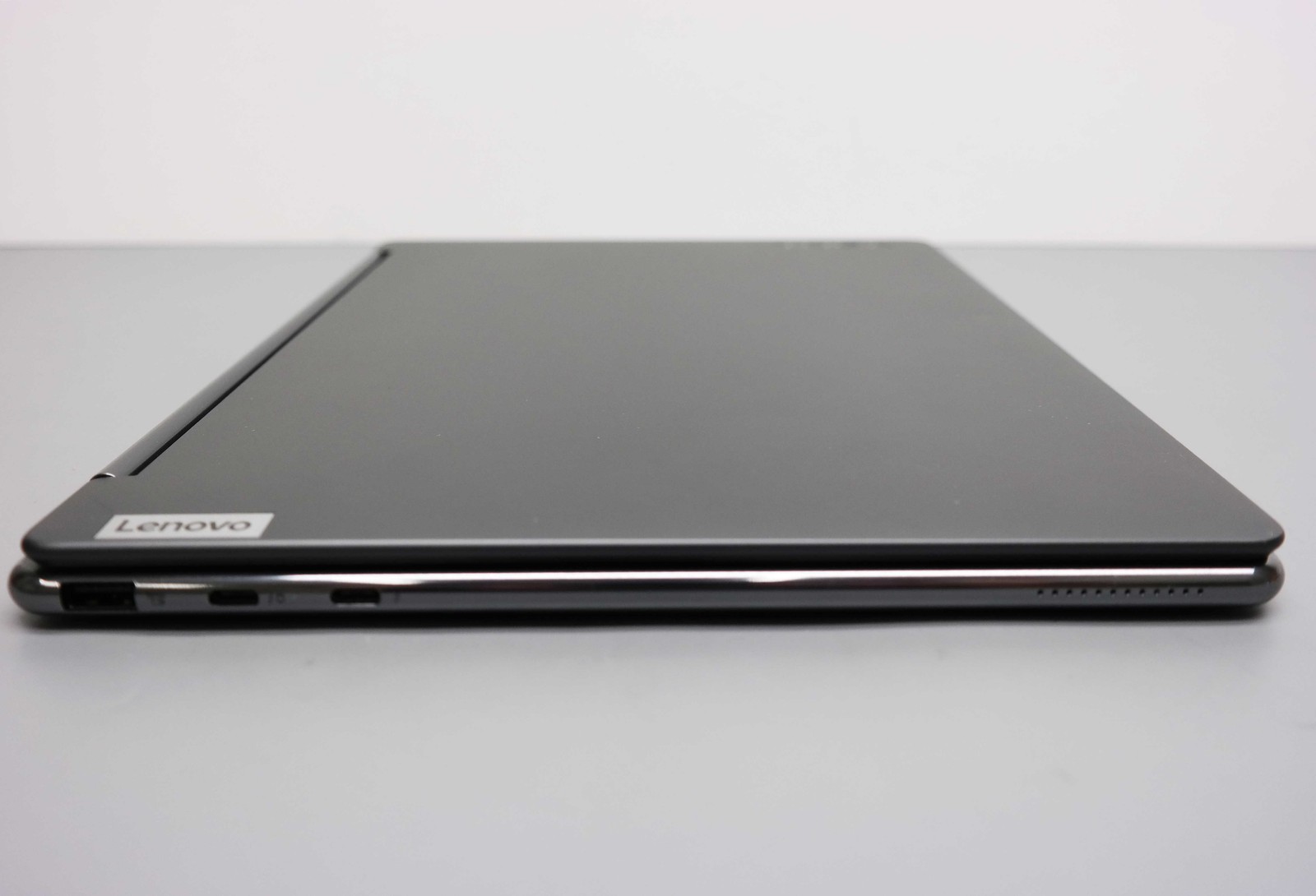 Lenovo Yoga 9i 2-in-1 14″ Core i7-1360P 16GB 1TB SSD