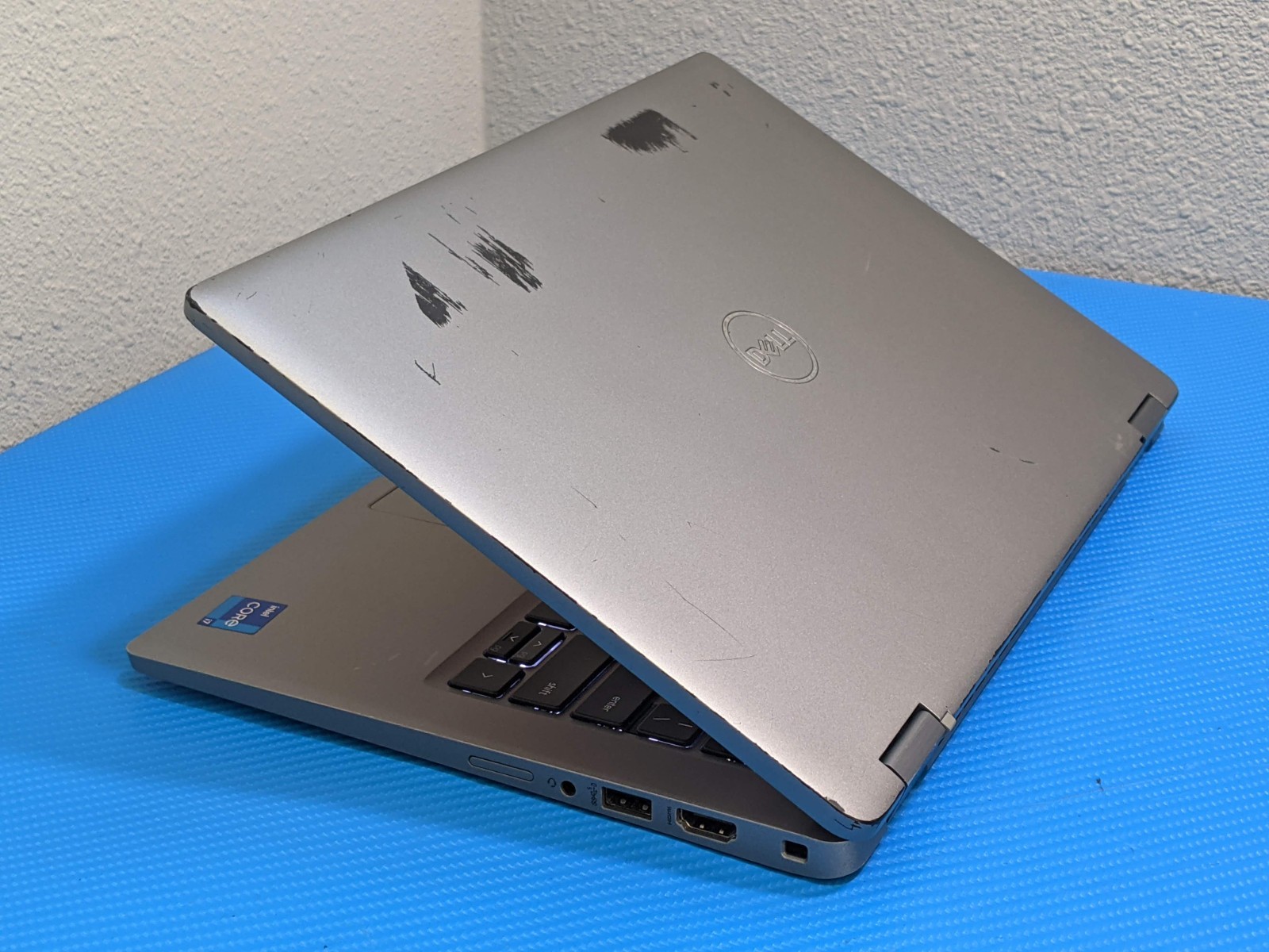 Dell Latitude 5330 13.3″FHD TOUCH i7-1265U 1.8GHz 32GB 512GB SSD W11Pro +Charger