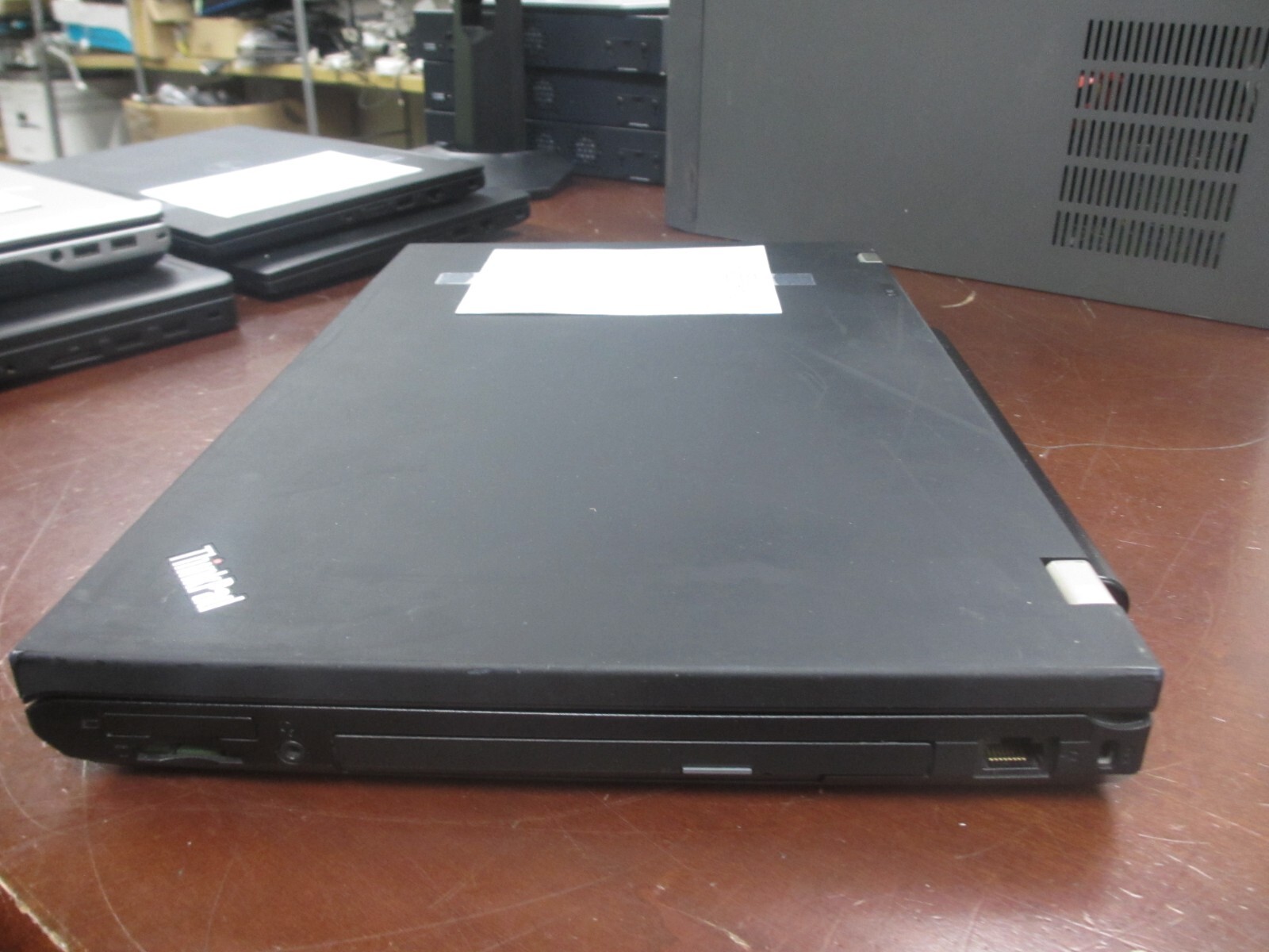 Lenovo ThinkPad T510 15.6″ i5-M520 2.40Ghz 4GB 320GB DVDRW Laptop w/ AC [NO OS]