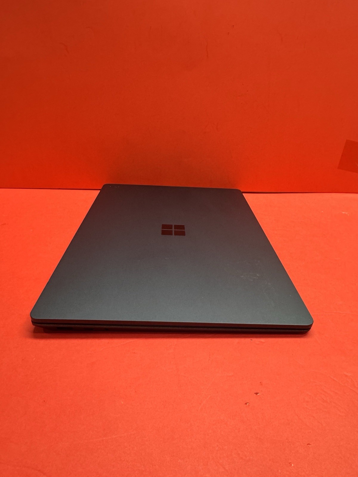 Microsoft Surface Laptop 3 13.5” i7 10th Gen 1.3 GHz-16GB 512GB Windows 11pro