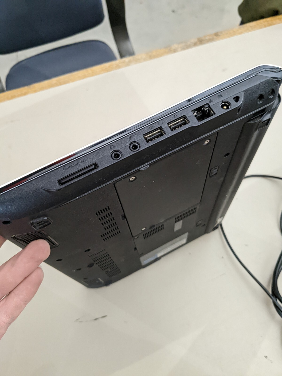 Asus UL30V 13.3″ Notebook Laptop 6GB RAM Webcam Wi-Fi Nvidia !Charity!