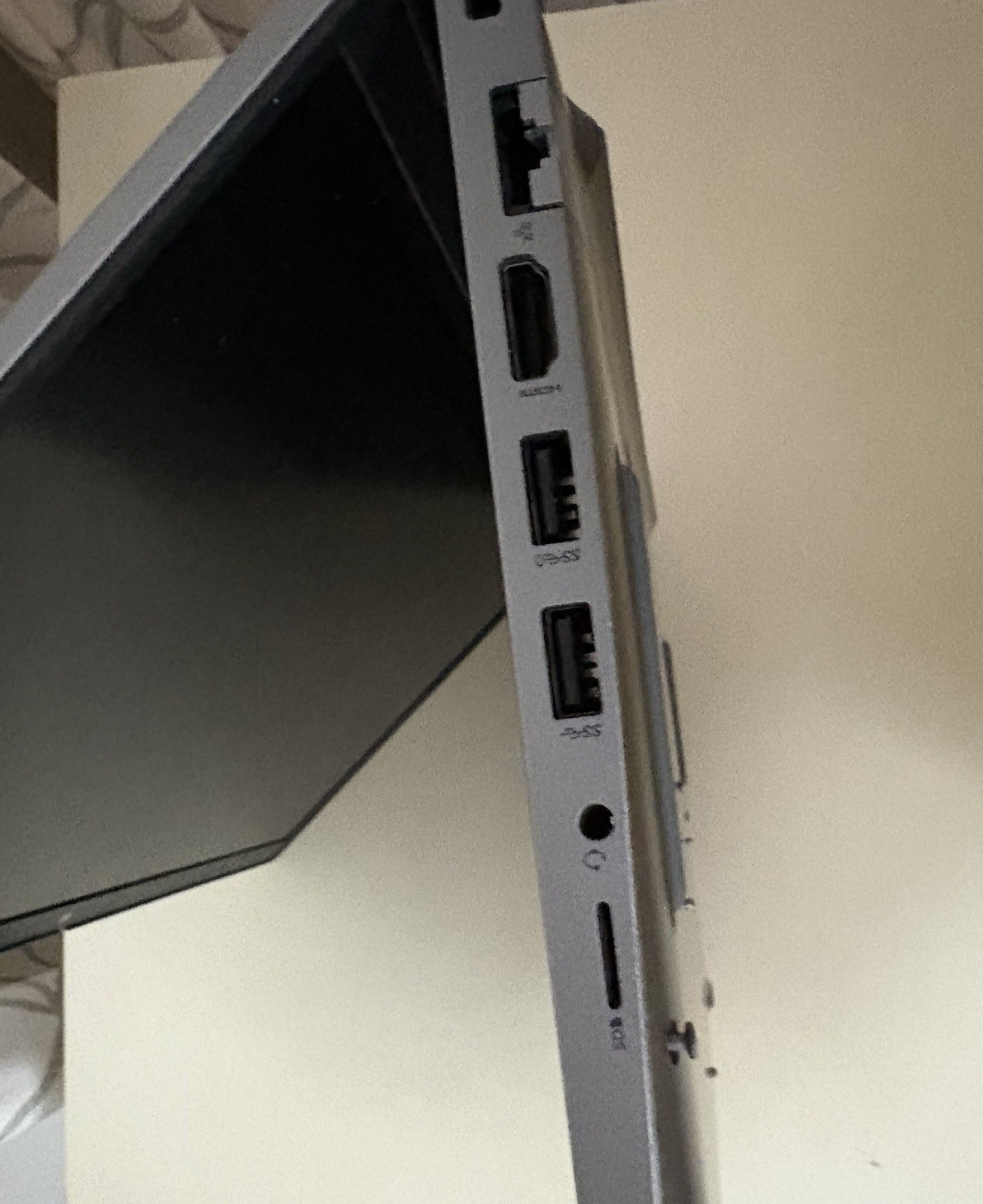 DELL PRECISION 3560 15.6″ i7-1185G7, **READ, NO RAM, NO SSD**