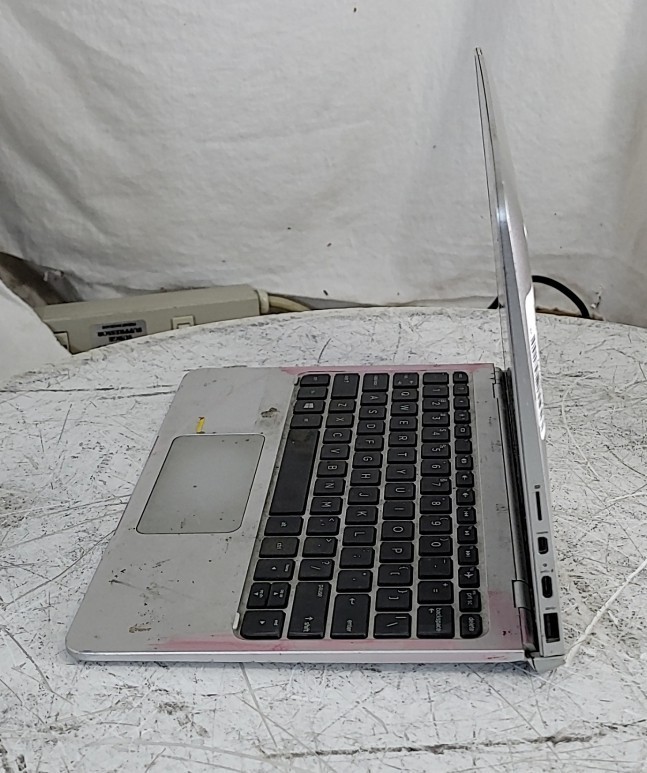 HP X2 210 G2 X9V20UT-ABA ATOM X5-Z8350 4GB 62GB For Parts/Needs Repairs