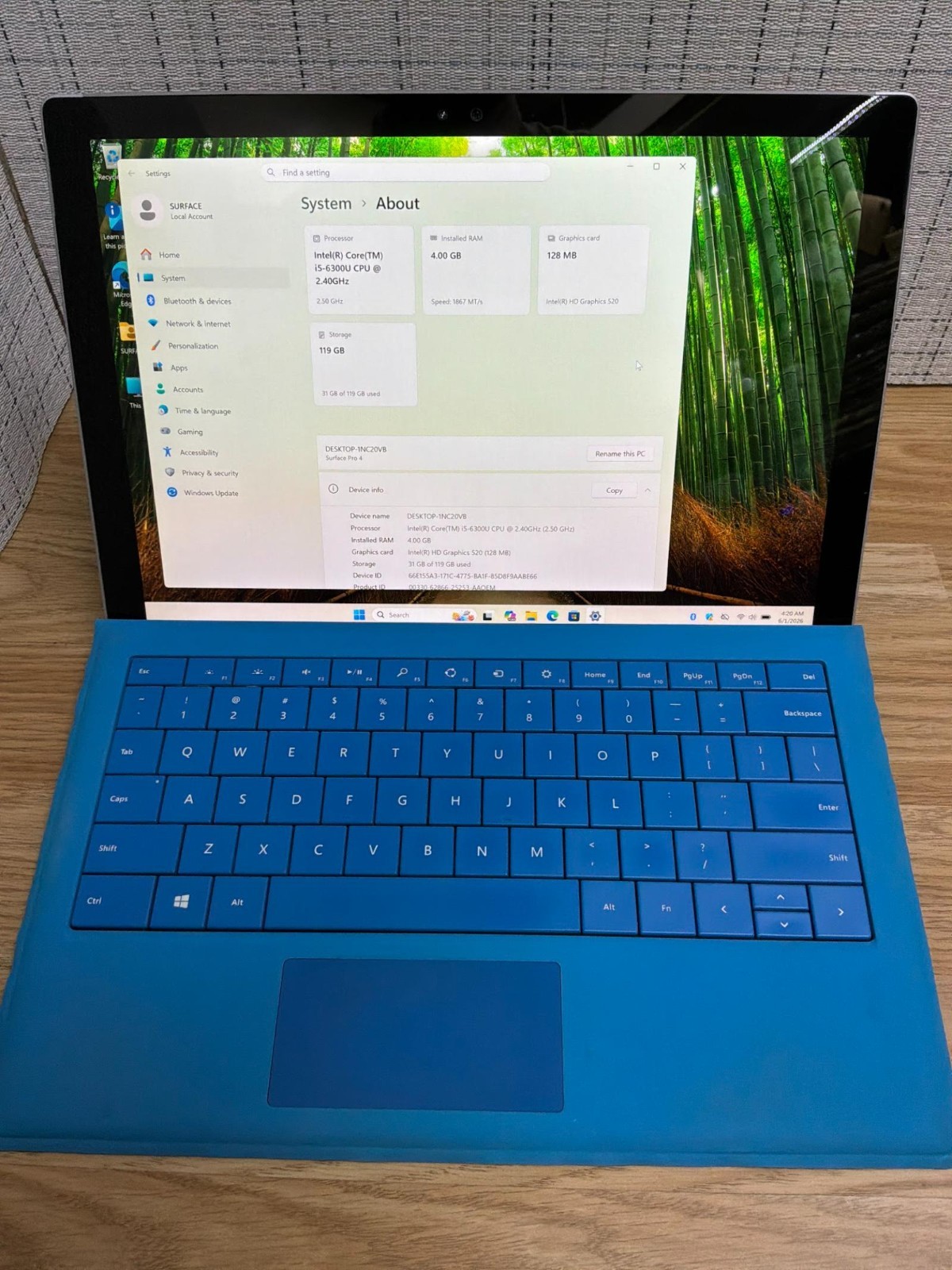 Microsoft Surface Pro 4 i5-6300U 4GB RAM 128GB SSD Intel HD 520 Windows 11