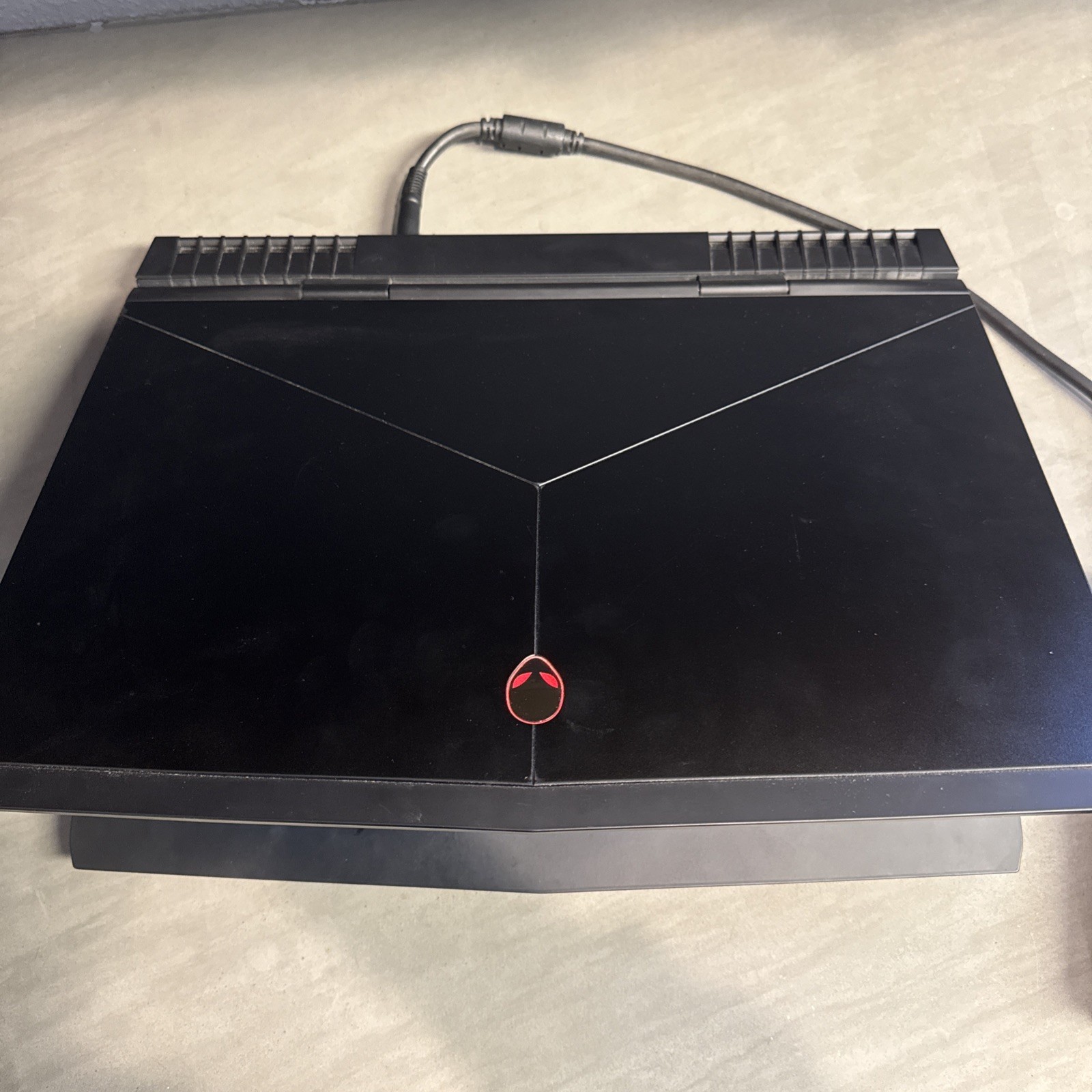 Alienware 17 R5 17.3″ Gaming Laptop-i9-8950HK-16GB RAM-500 GB HDD-1 TB SSD