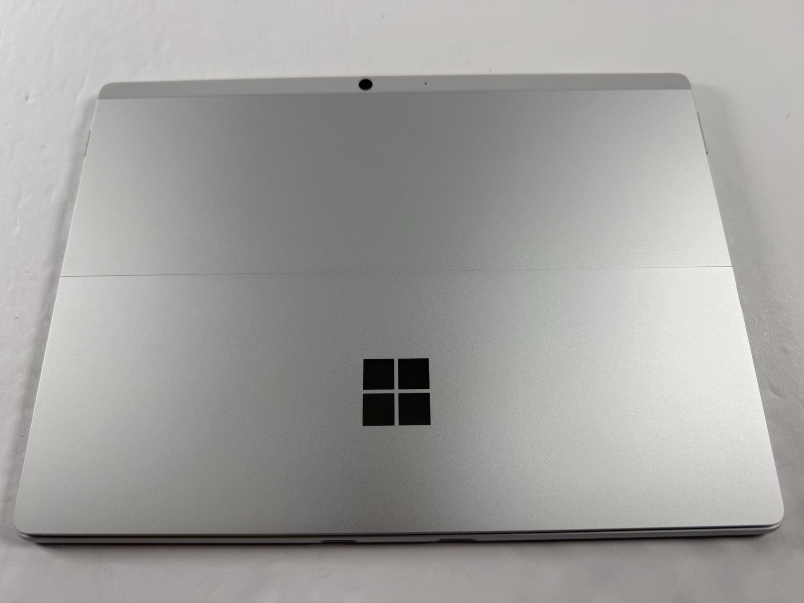 Microsoft Surface Pro 8 1982 13″ I7-1185G7 16GB 256GB SSD 2-in-1 Touch Screen
