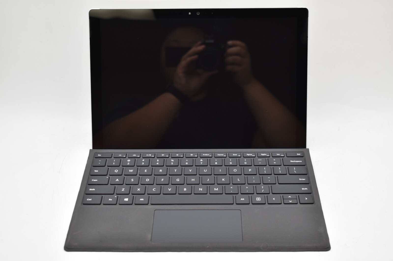 MicroSoft SURFACE PRO 4 1724 i5-6300U 2.40GHz 8GB RAM 256GB SSD WIN11 *READ