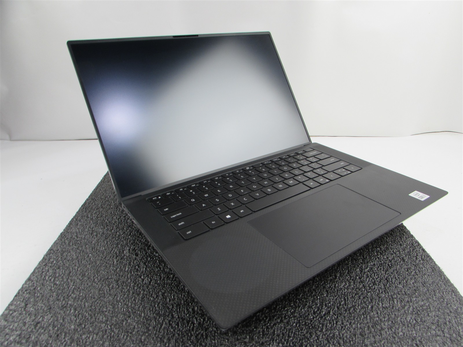 DELL PRECISION 5550 1920X1200 FHD I7-10850H 512GB 32GB RAM T1000 WIN 11 NO BATT