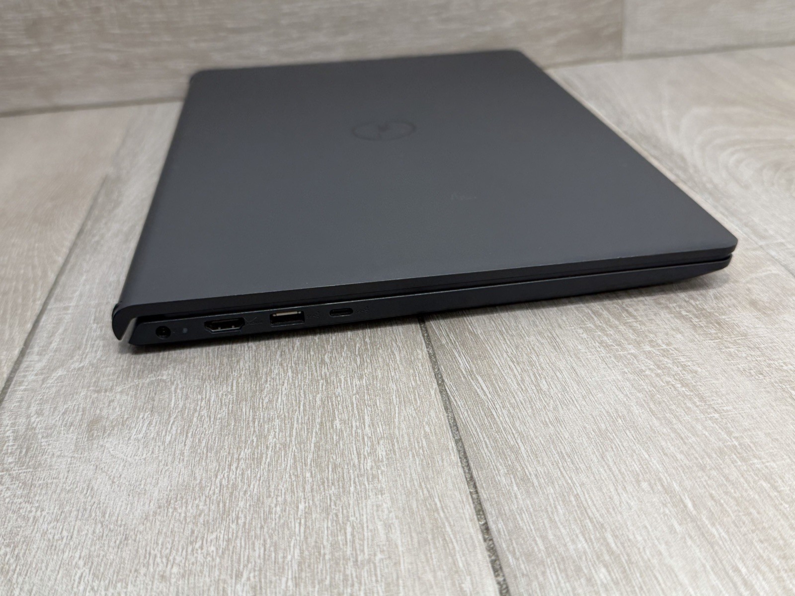 Dell Inspiron 15 3535 15.6″ Laptop AMD Ryzen 5 7520U 8GB RAM 512GB SSD Win-11