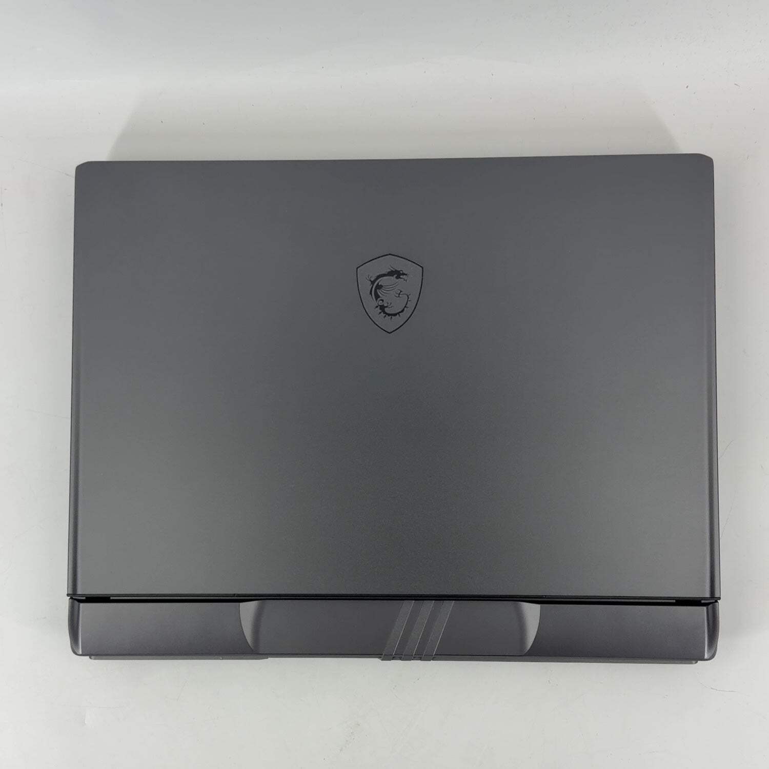 MSI Vector 17 HX A14VHG 17″ i9-14900HX 2.2GHz 32GB RAM 1TB SSD GeForce RTX 4080