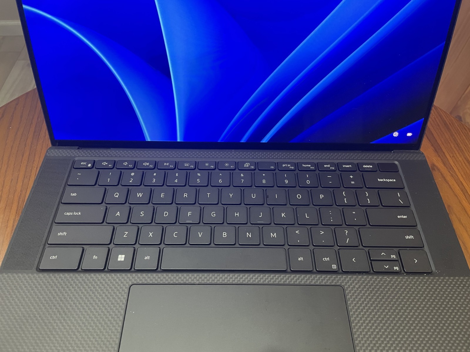 Dell XPS 15 9530 3.5K OLED Touch i7-13700H 32GB 1TB SSD RTX 4050 – 100% Battery