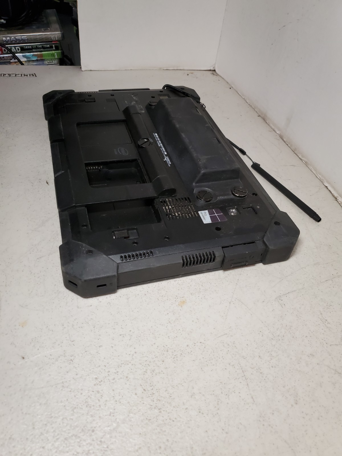Dell Latitude 12 Rugged 7202 11.6″ M-5Y71 8GB RAM 256GB SSD WIN10 NO BATTERY #69