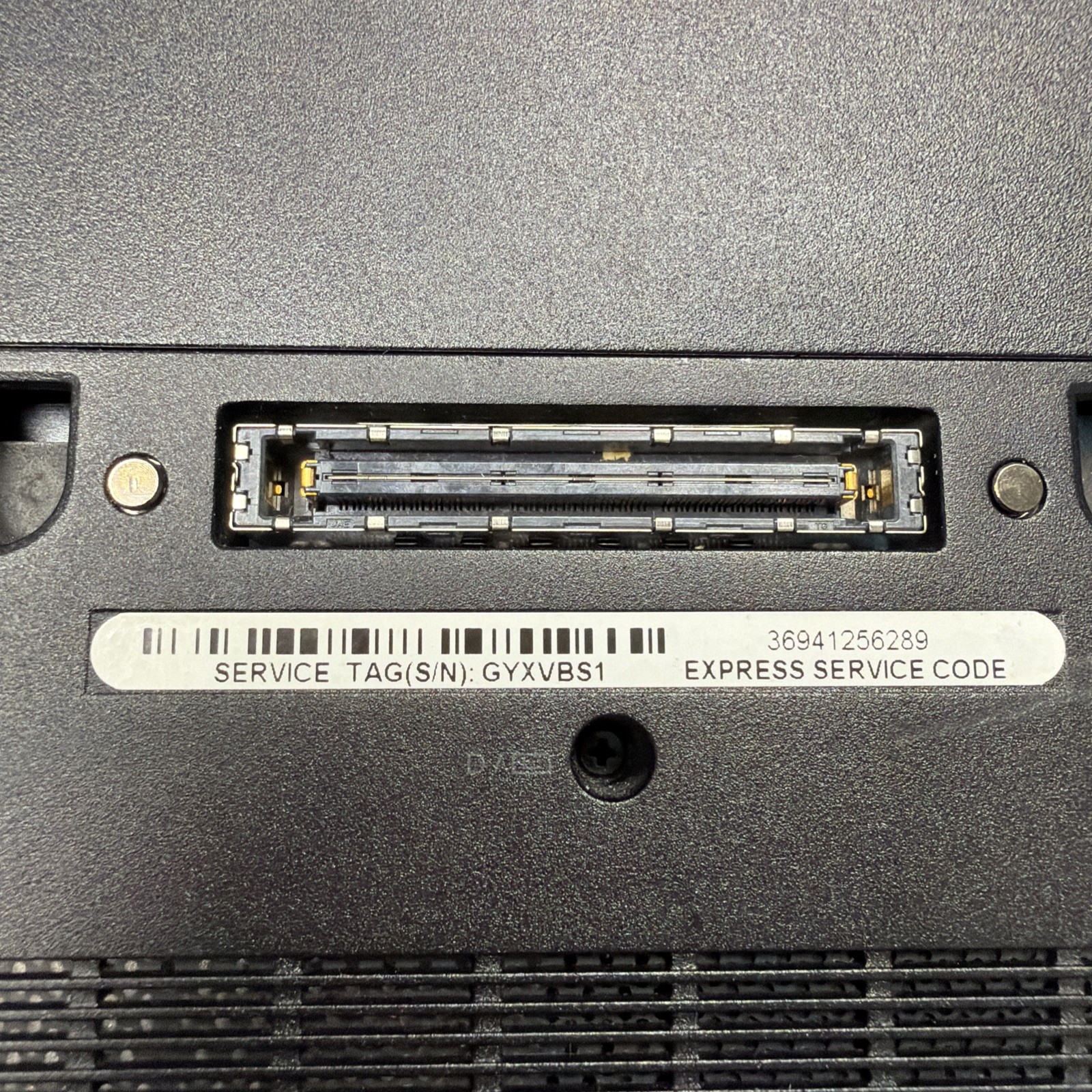 *PARTS Dell Latitude E6520 i7-2760QM CPU@2.4GHz 8GB RAM 500GB HD NO OS