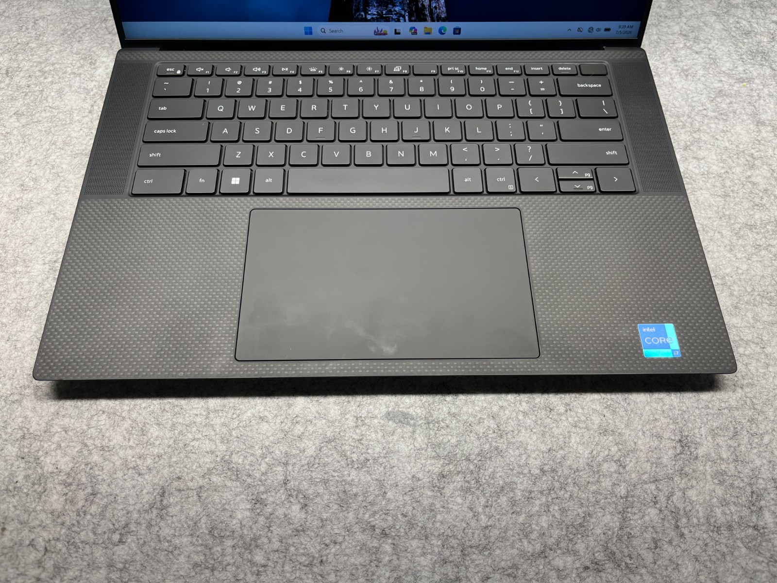 Dell Precision 5570 15.6″ FHD+ 14 Core i7-12700H 16G (RTX A2000 8GB) 1TB W11 Pro