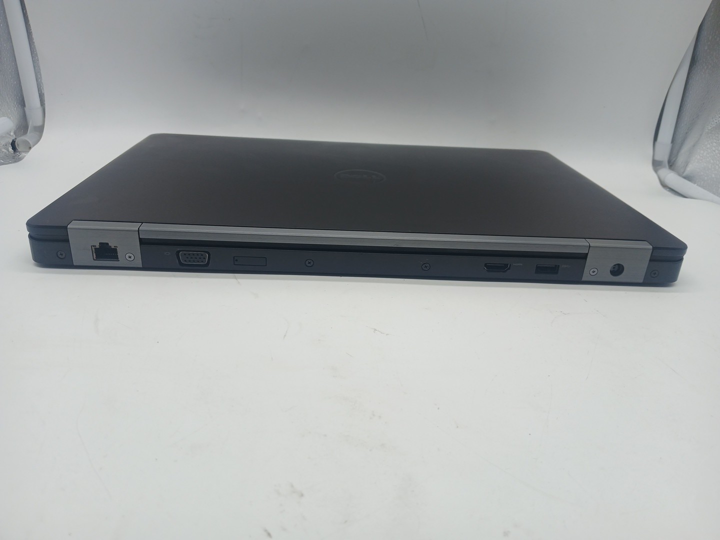 Dell Precision 3510 15.6″ Intel Xeon E3-1505M V5 @2.80GHz 32GBRAM 512GB SSD