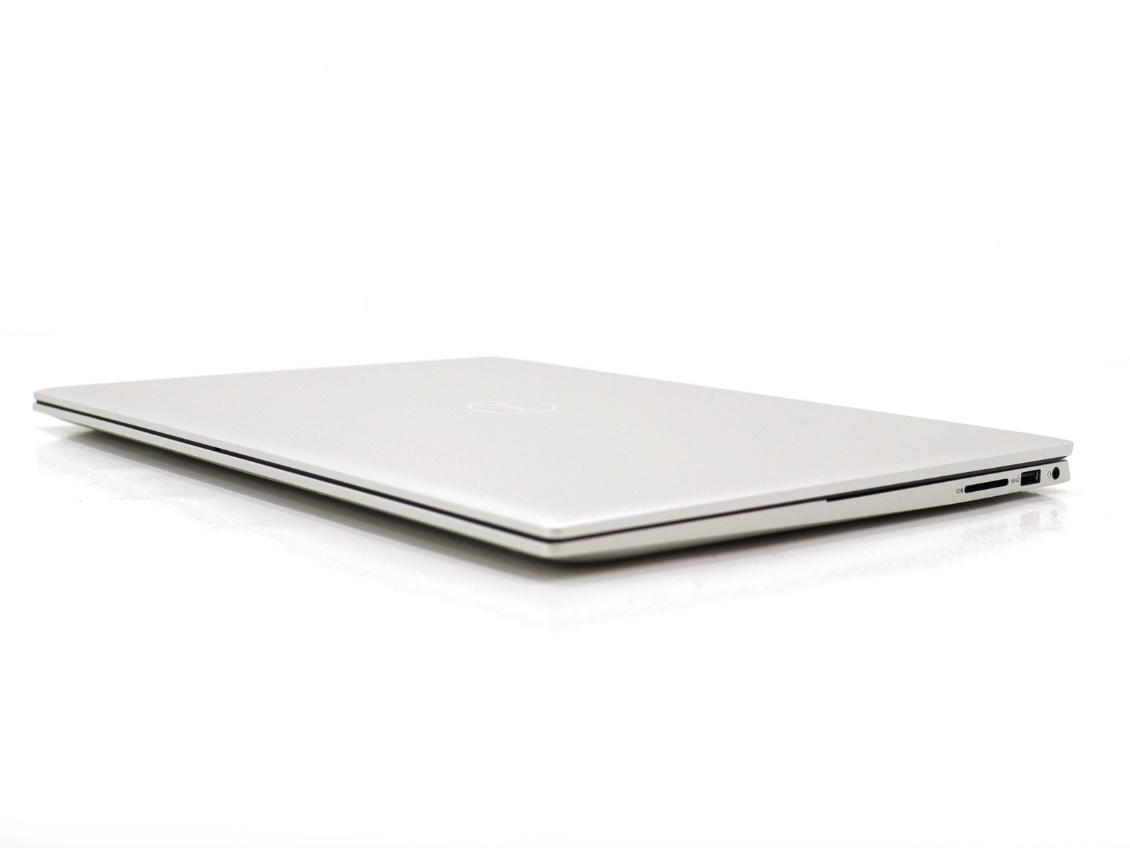 Dell Inspiron 16 5630 16″ Core i5-1340P 16GB RAM 512GB NVMe Windows 11 Home