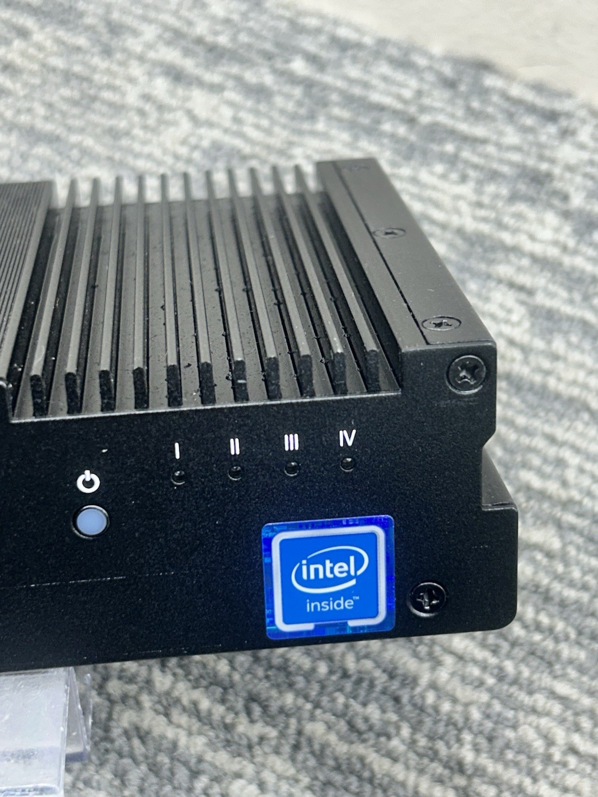 Seneca XK-FLX Fanless Celeron N3060 1.6GHz 4GB RAM 120GB DIGITAL SIGNAGE 011737