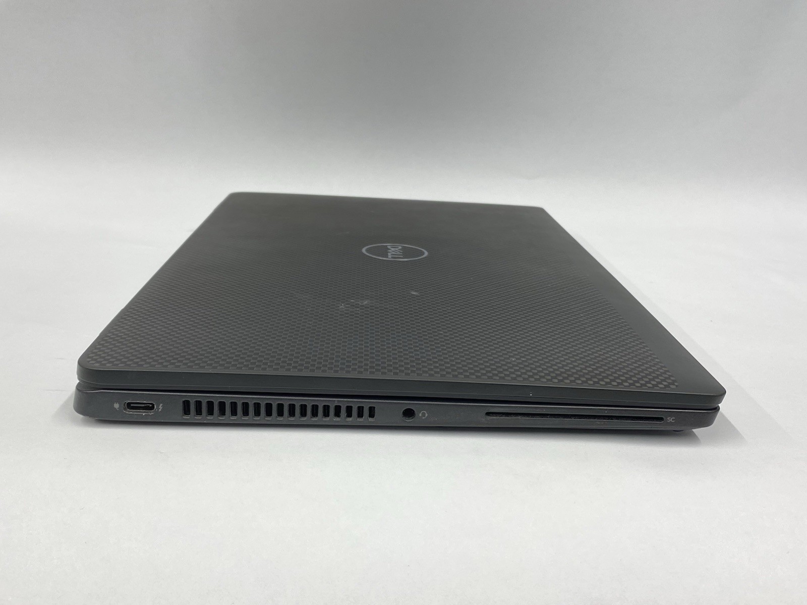 Dell Lat.7320-Grade A – 13″ FHD – i7-1185G7 – 16GB – 256GB SSD – Win 11 Pro