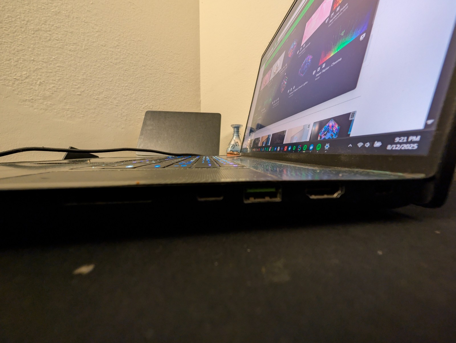 Razer Blade 18 2023 Maxed out + RazerCare Elite (May 2026) + Chromatic Backpack