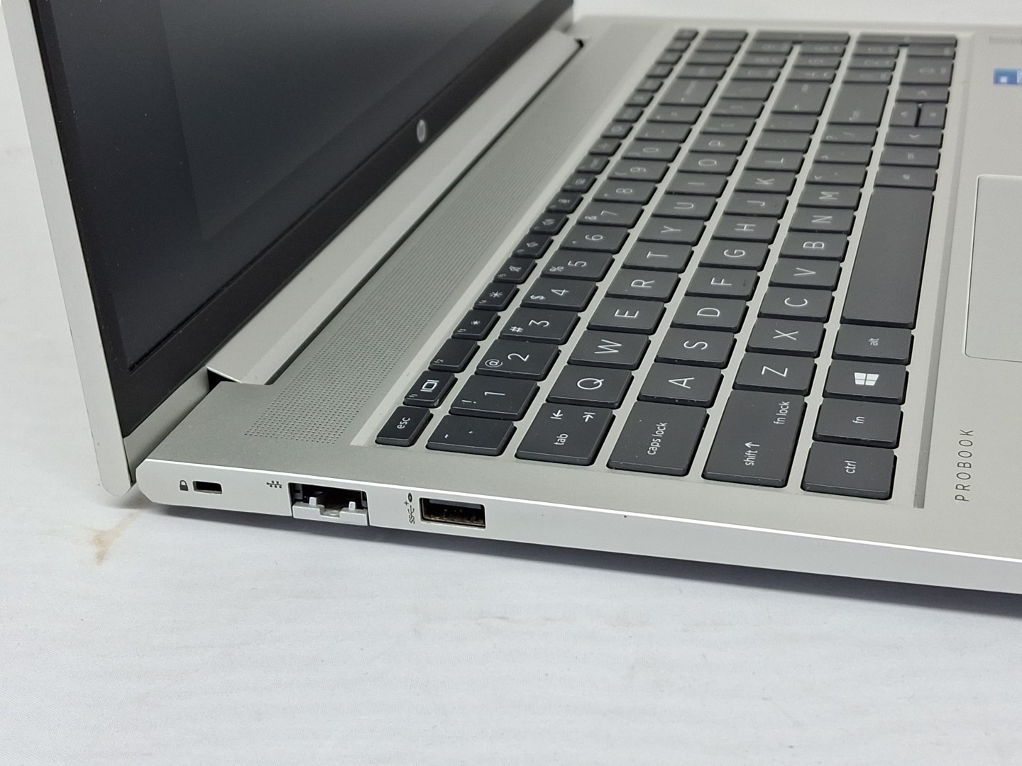 HP ProBook 450 G8 15.6″ – i5-1135G7, 8GB, 256GB – Windows 11