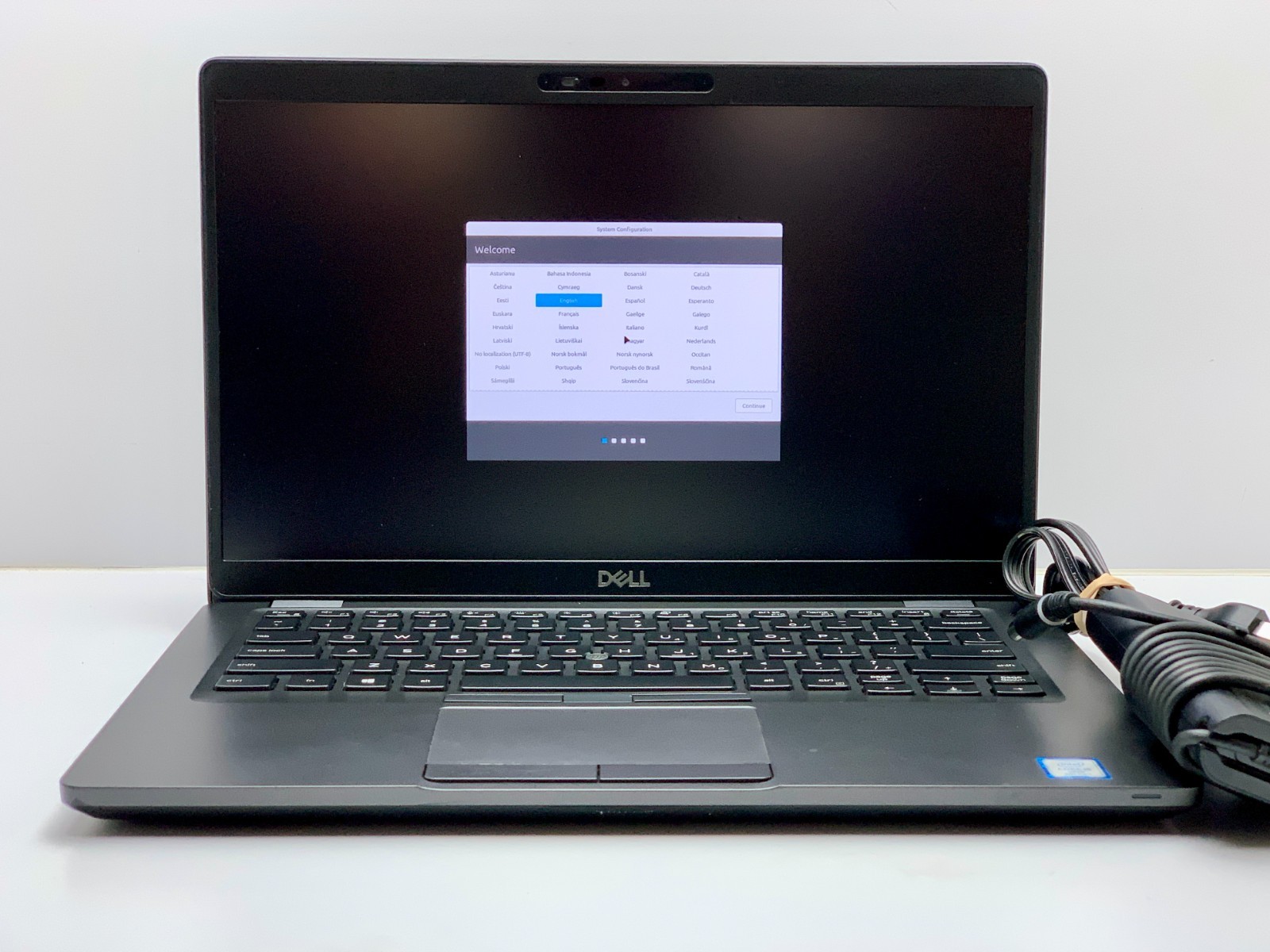 Dell Latitude 5400 | i5-8365U | 8GB RAM | 256GB SSD | LINUX | READ