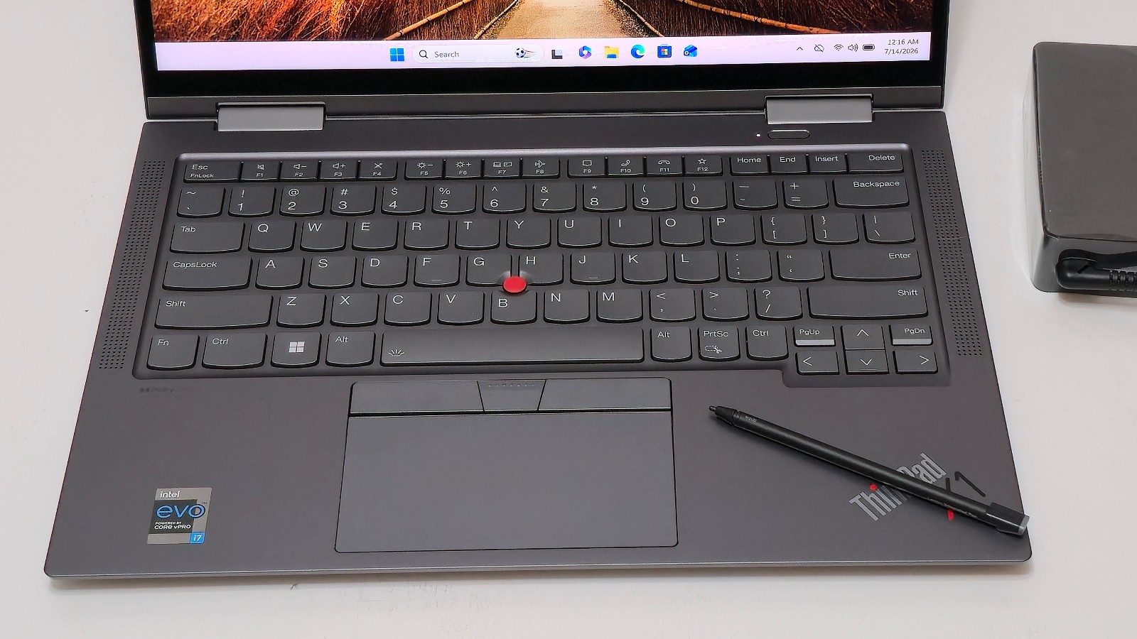 Lenovo ThinkPad X1 Yoga Gen 6 (i7-1185G7 CPU, 32 GB RAM 1 TB SSD) 14″ 4K Touch