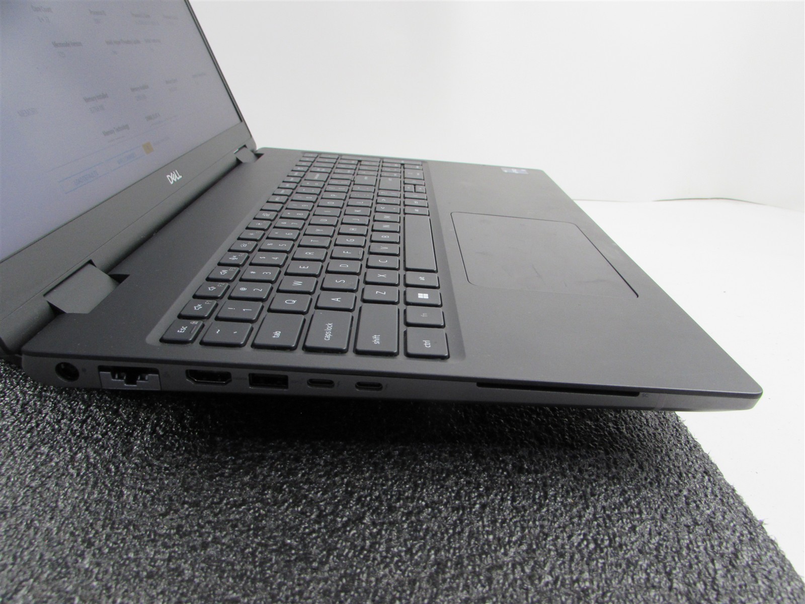 DELL PRECISION 7680 FHD CORE I7-13850HX 1TB SSD 32GB RAM RTX 2000 ADA WIN 11 PRO