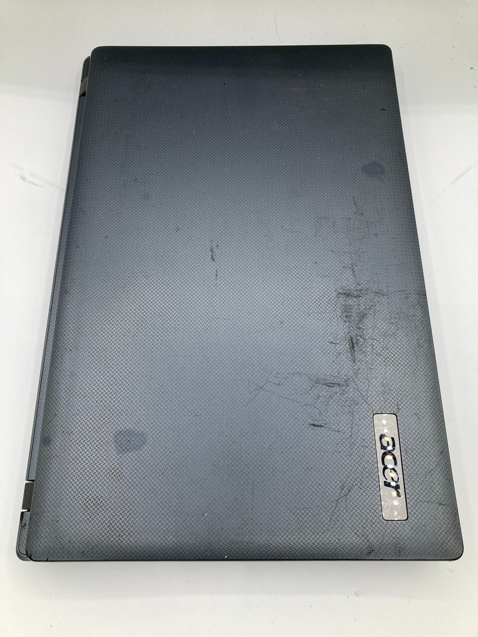 15.6″ Acer Aspire 5733Z Laptop Intel P6100 Model PEW71 – AS-IS, Works,