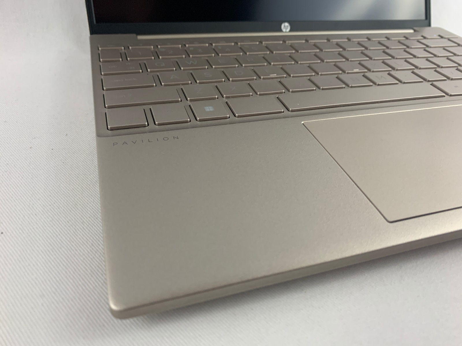 HP Pavilion Aero 13z-be100, AMD Ryzen 5 2.3GHz, 8GB RAM, 256GB SSD, Wifi Issue