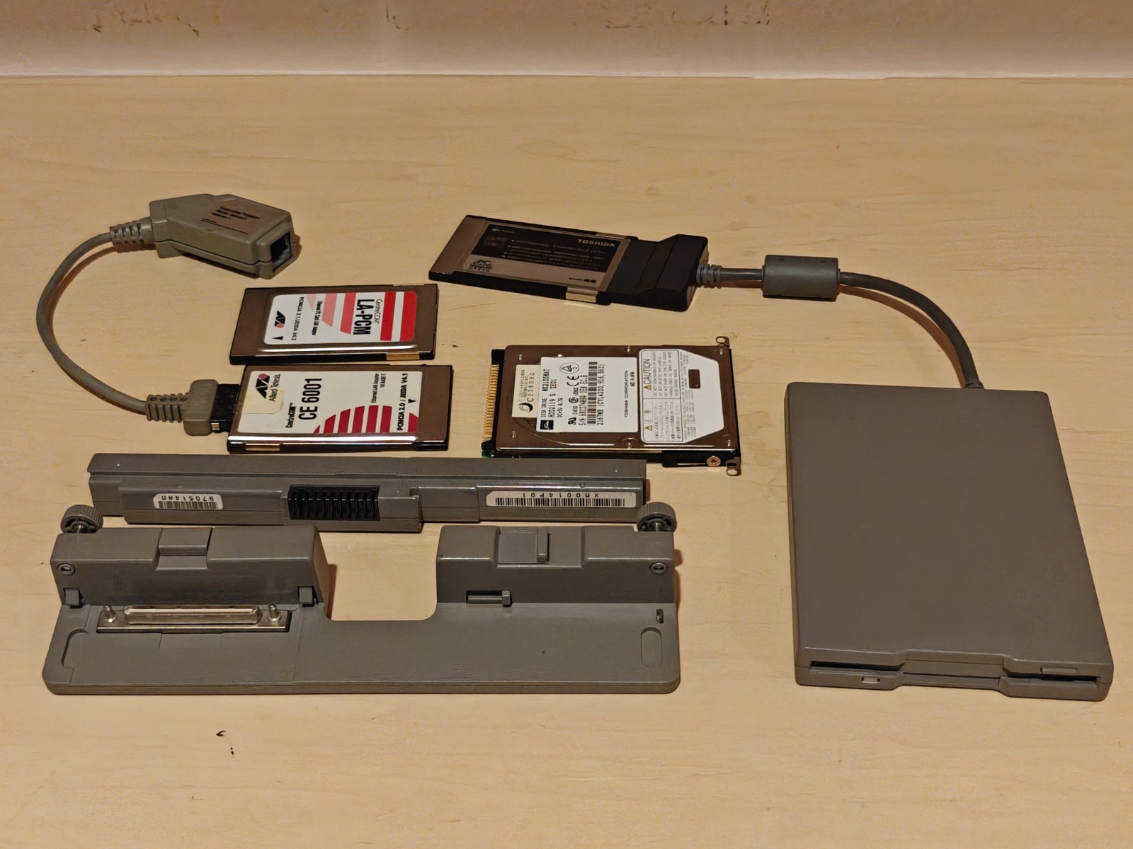 Toshiba Libretto 50CT 32MB RAM 8GB HD Win95 + Accessories + Original Manuals IOB