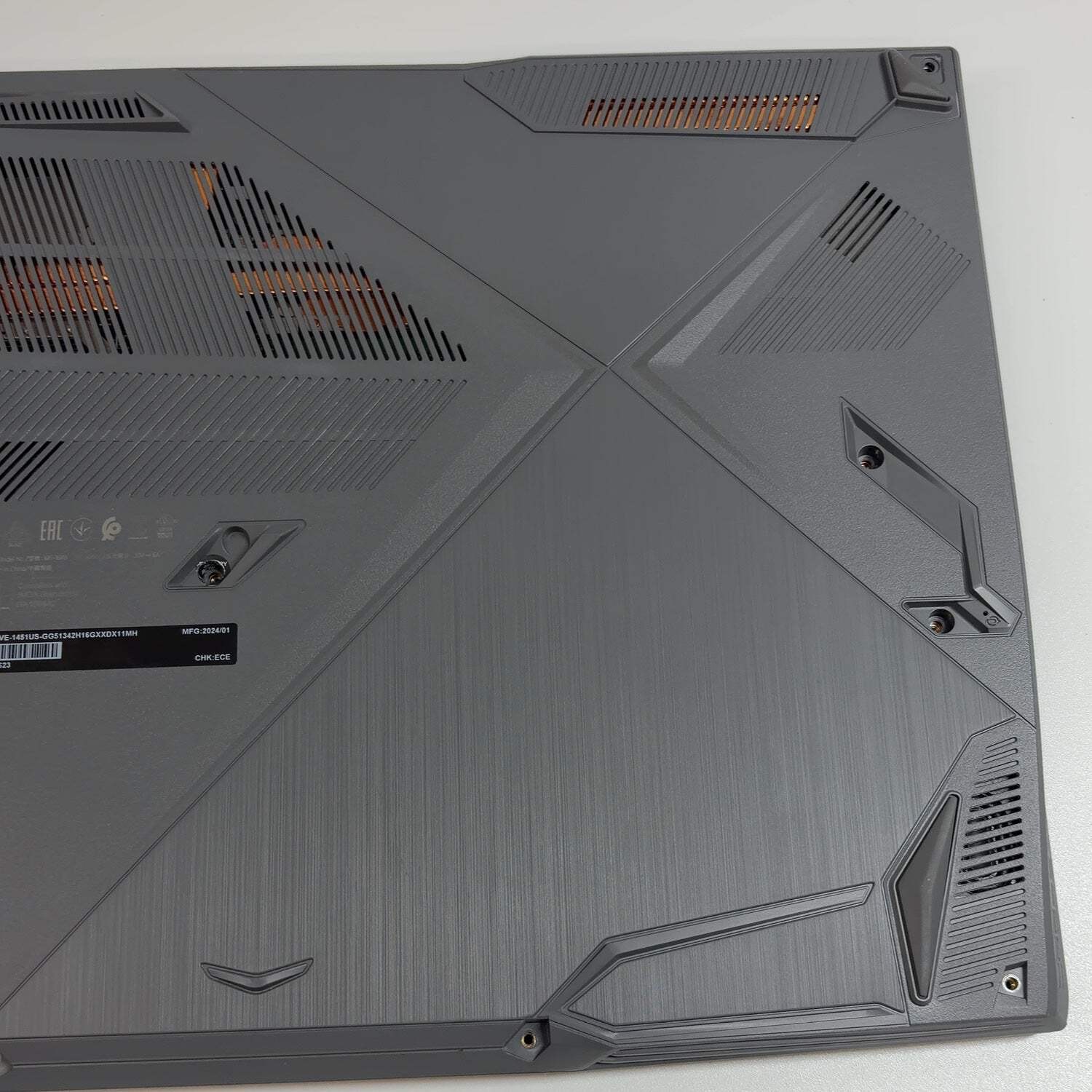 MSI Thin 15 B13VE 15.6″ i5-13420H 2.1GHz 16GB RAM GeForce RTX 4050 READ