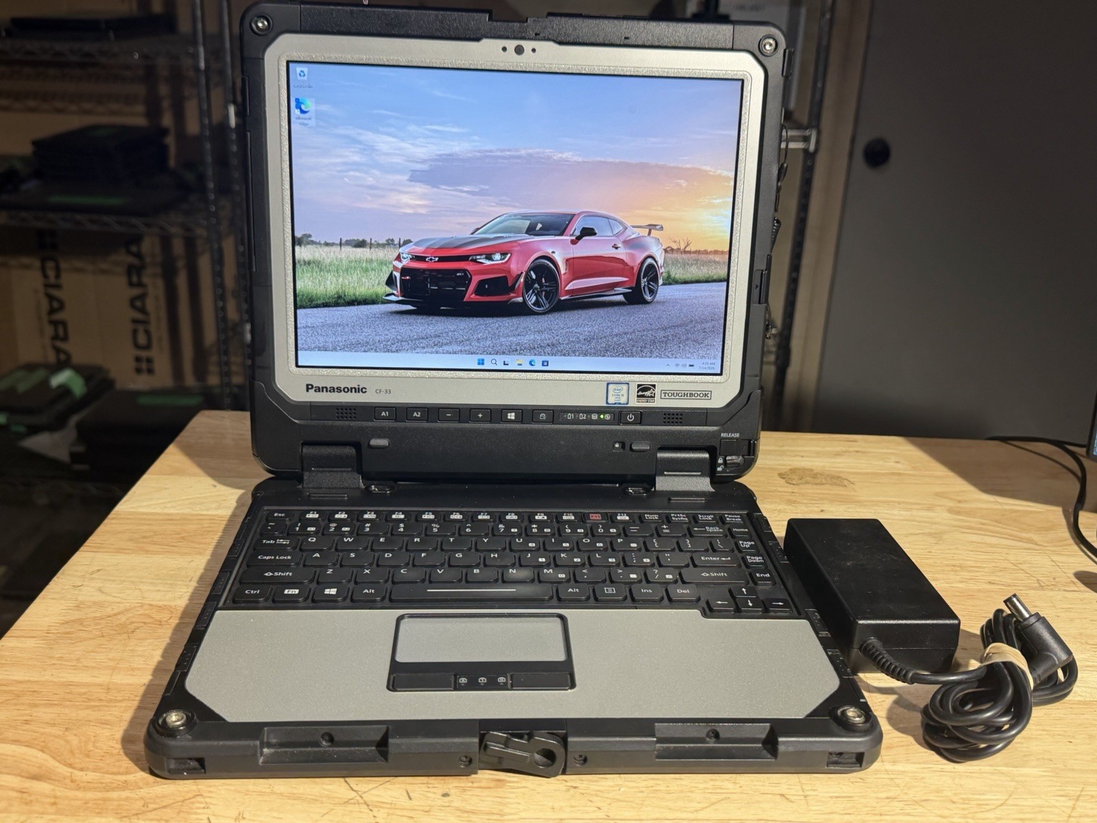 Panasonic ToughBook CF-33 i5-6300U 8GB Ram 256 SSD Win11 Pro. Touchscreen